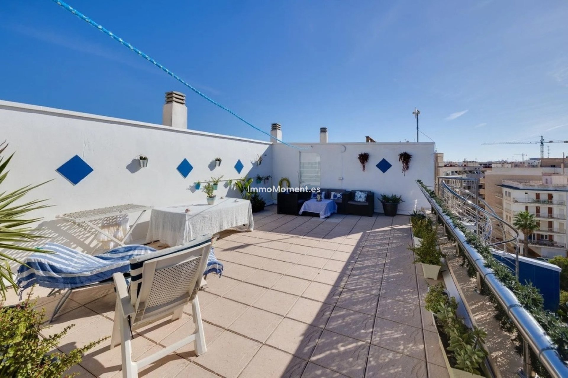 Resale - Apartment - Torrevieja - Torrevieja Centro