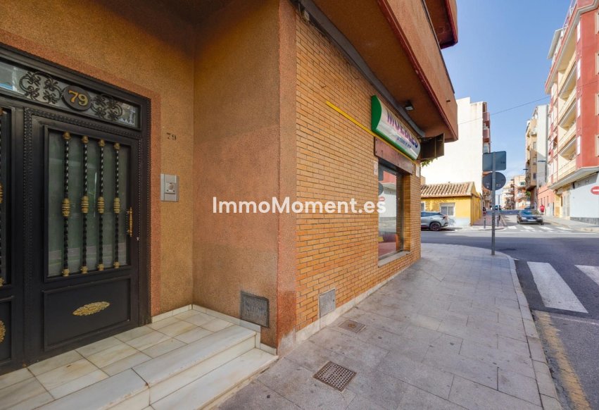 Resale - Apartment - Torrevieja - Torrevieja Centro