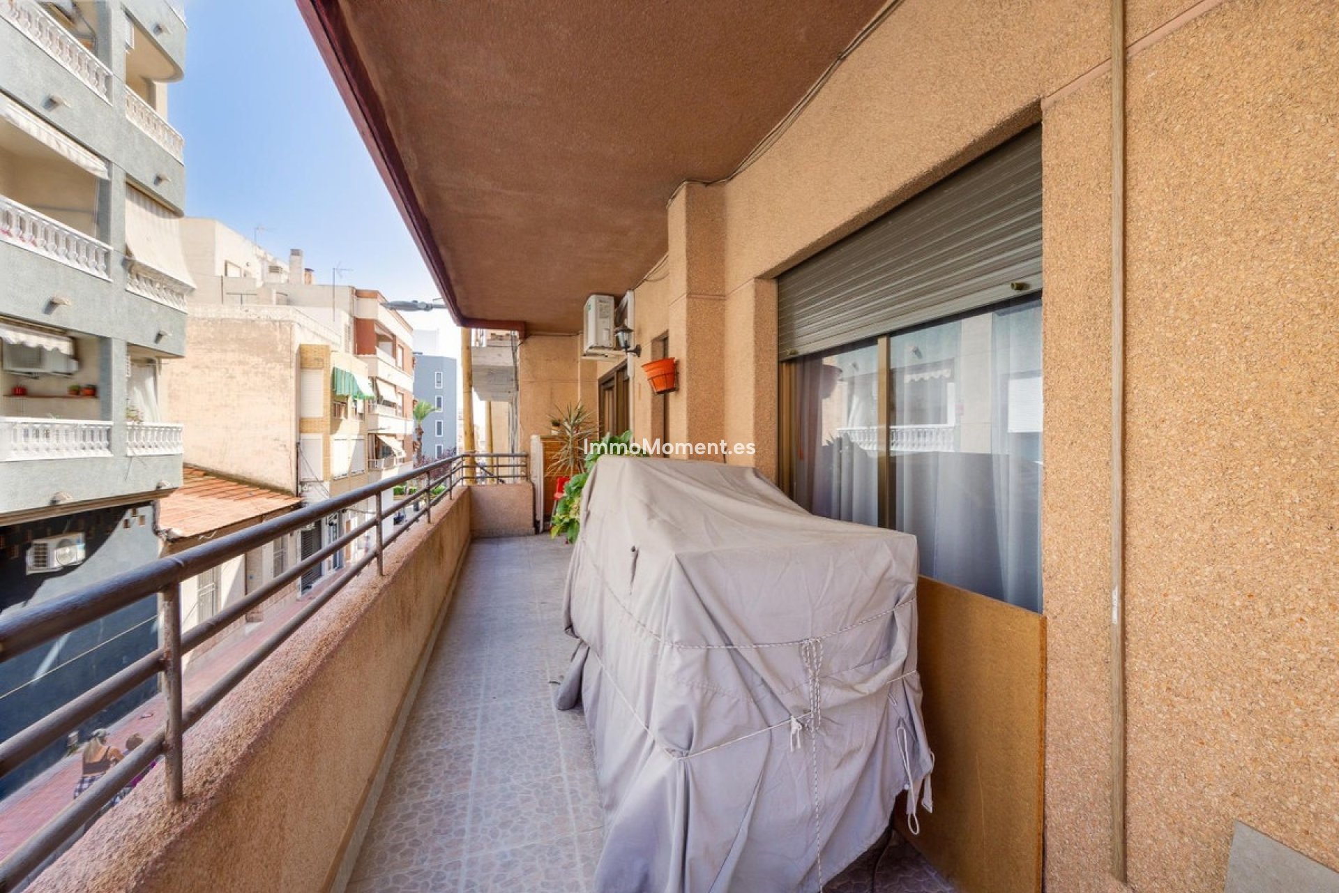Resale - Apartment - Torrevieja - Torrevieja Centro