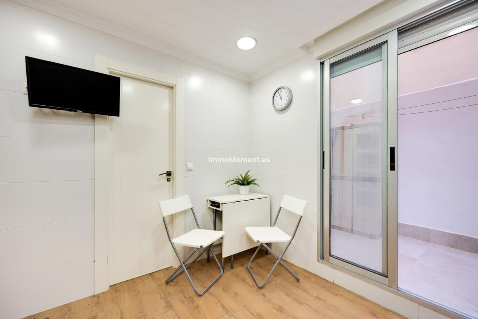 Resale - Apartment - Torrevieja - Torrevieja Centro