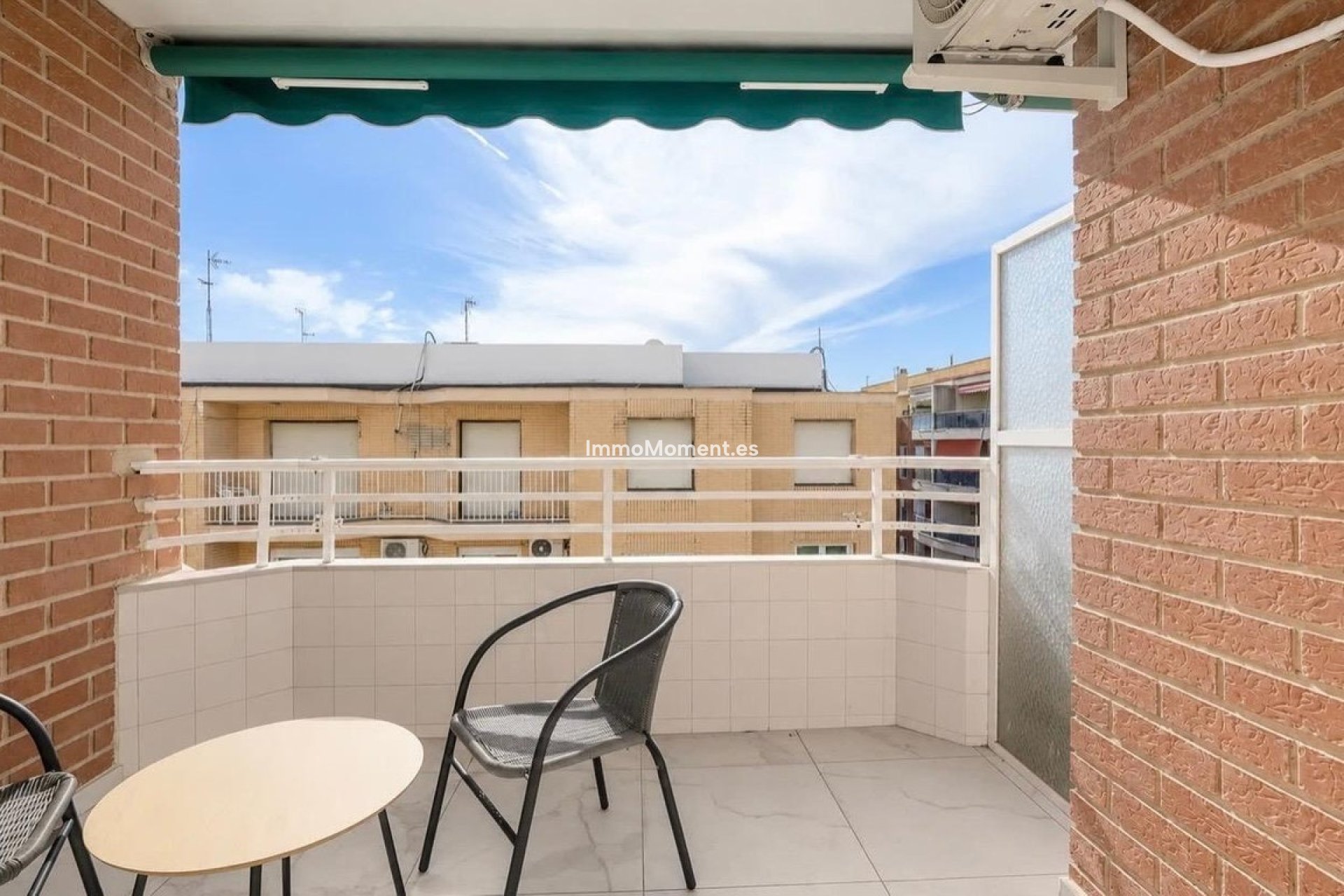 Resale - Apartment - Torrevieja - Torrevieja Centro