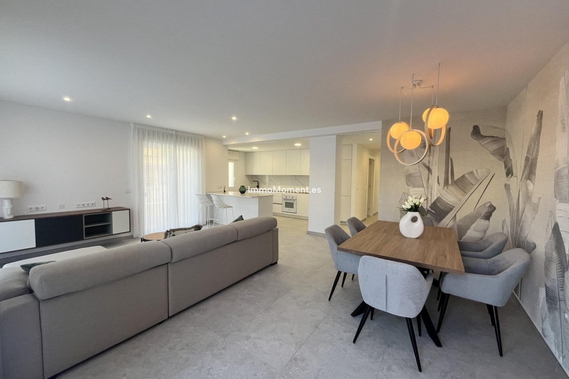 Resale - Apartment - Torrevieja - Torrevieja Centro