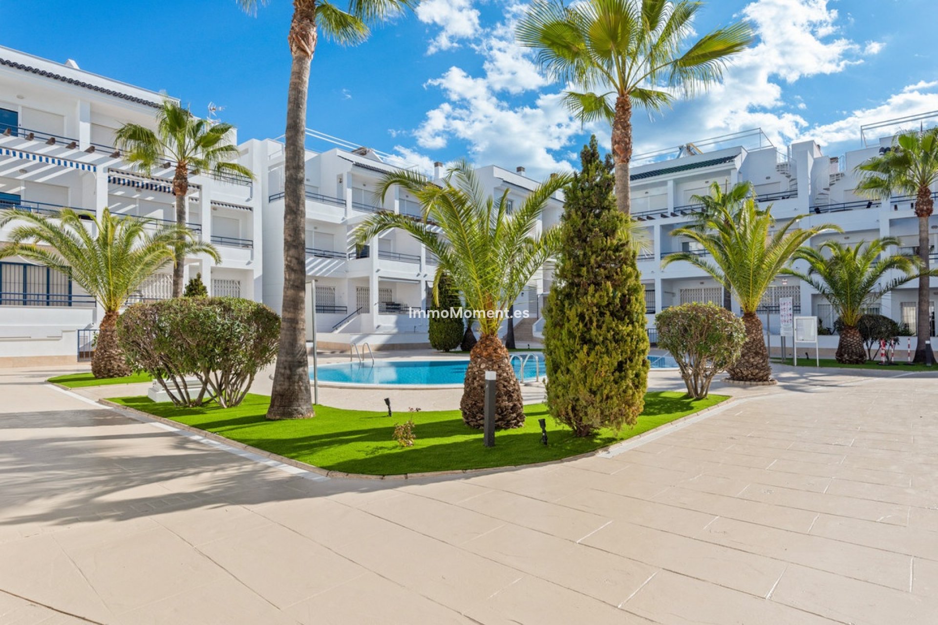 Resale - Apartment - Torrevieja - Torrevieja Centro