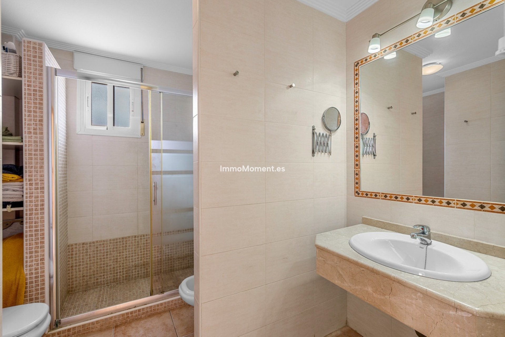 Resale - Apartment - Torrevieja - Torrevieja Centro