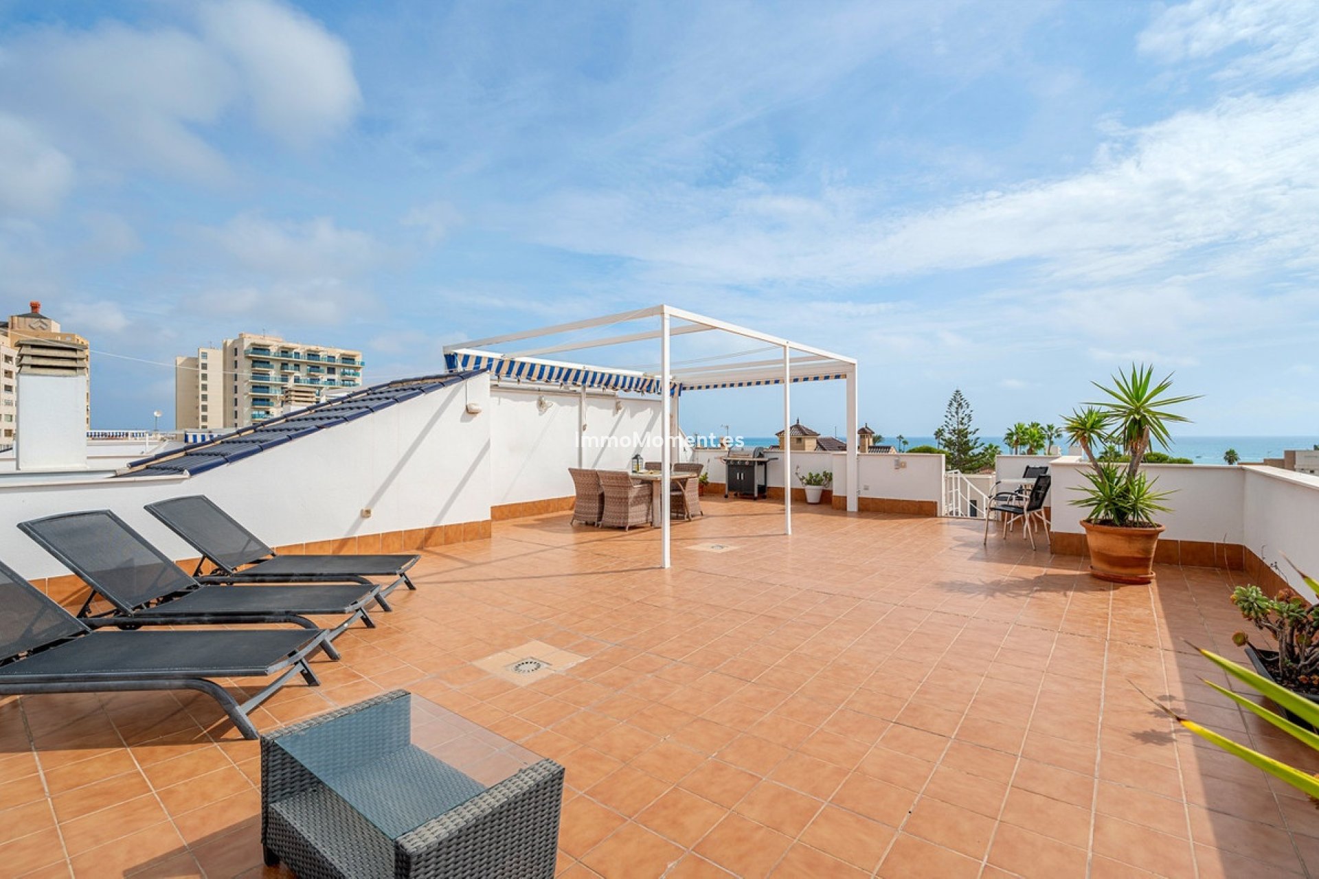 Resale - Apartment - Torrevieja - Torrevieja Centro
