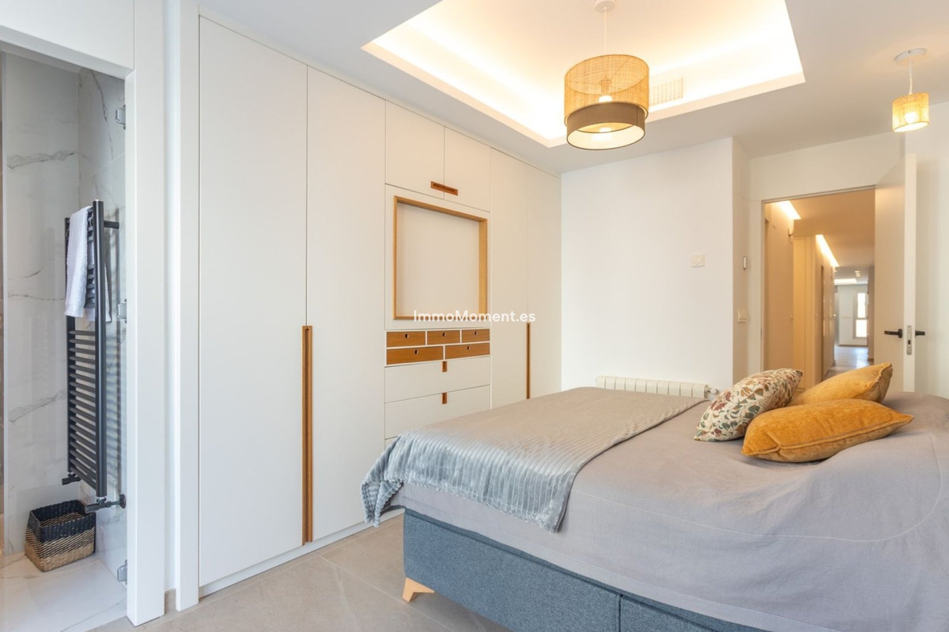 Resale - Apartment - Torrevieja - Torrevieja Centro