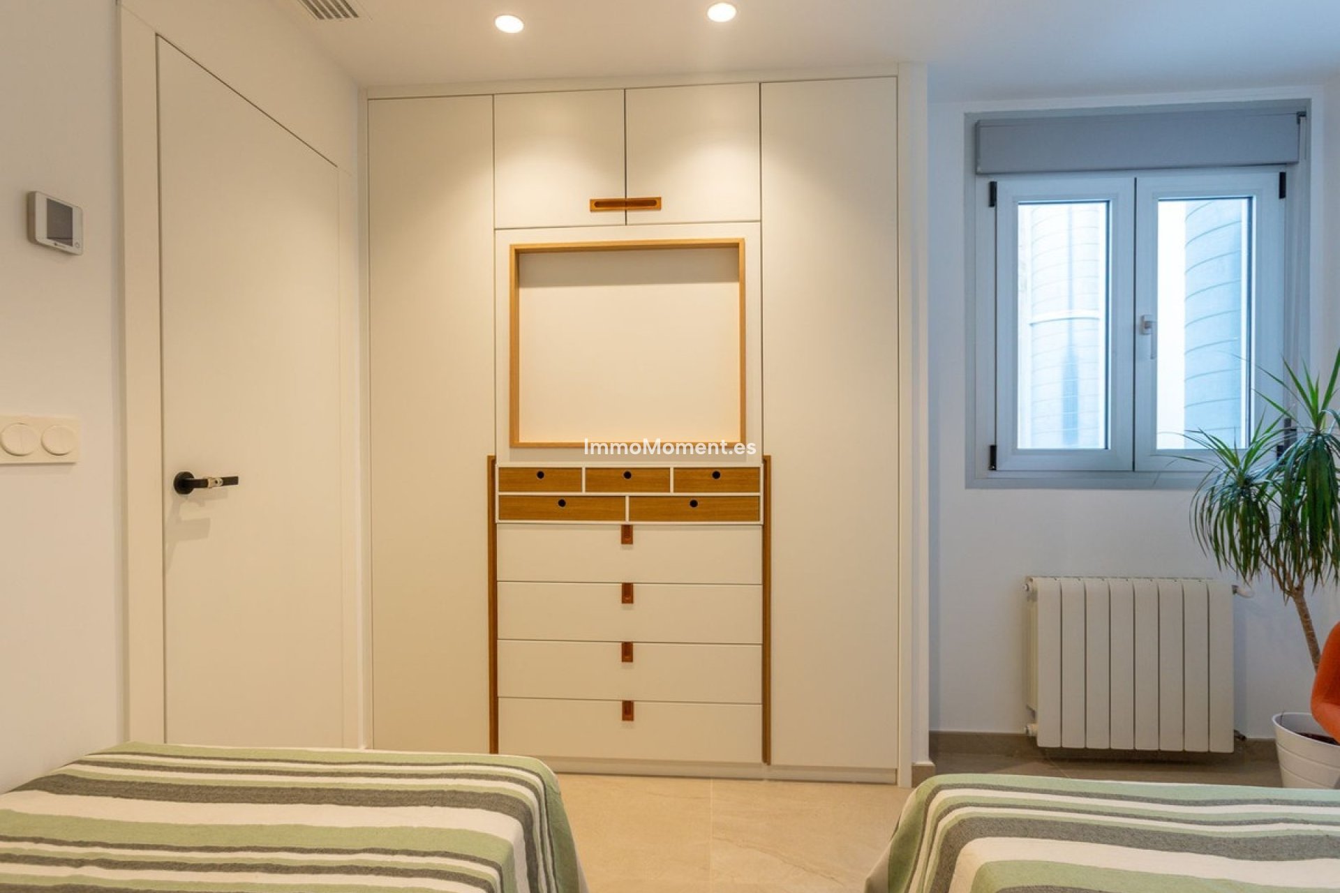 Resale - Apartment - Torrevieja - Torrevieja Centro