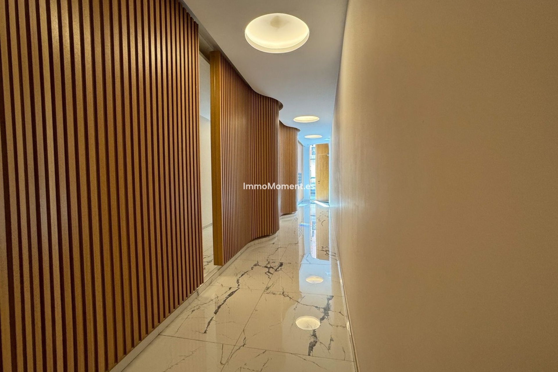 Resale - Apartment - Torrevieja - Torrevieja Centro