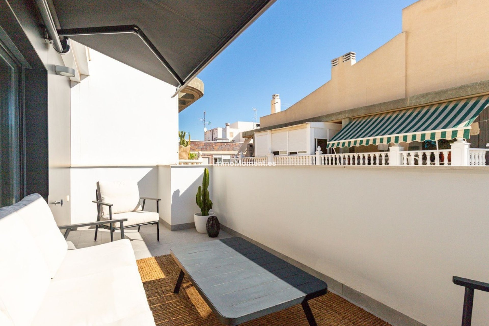 Resale - Apartment - Torrevieja - Torrevieja Centro