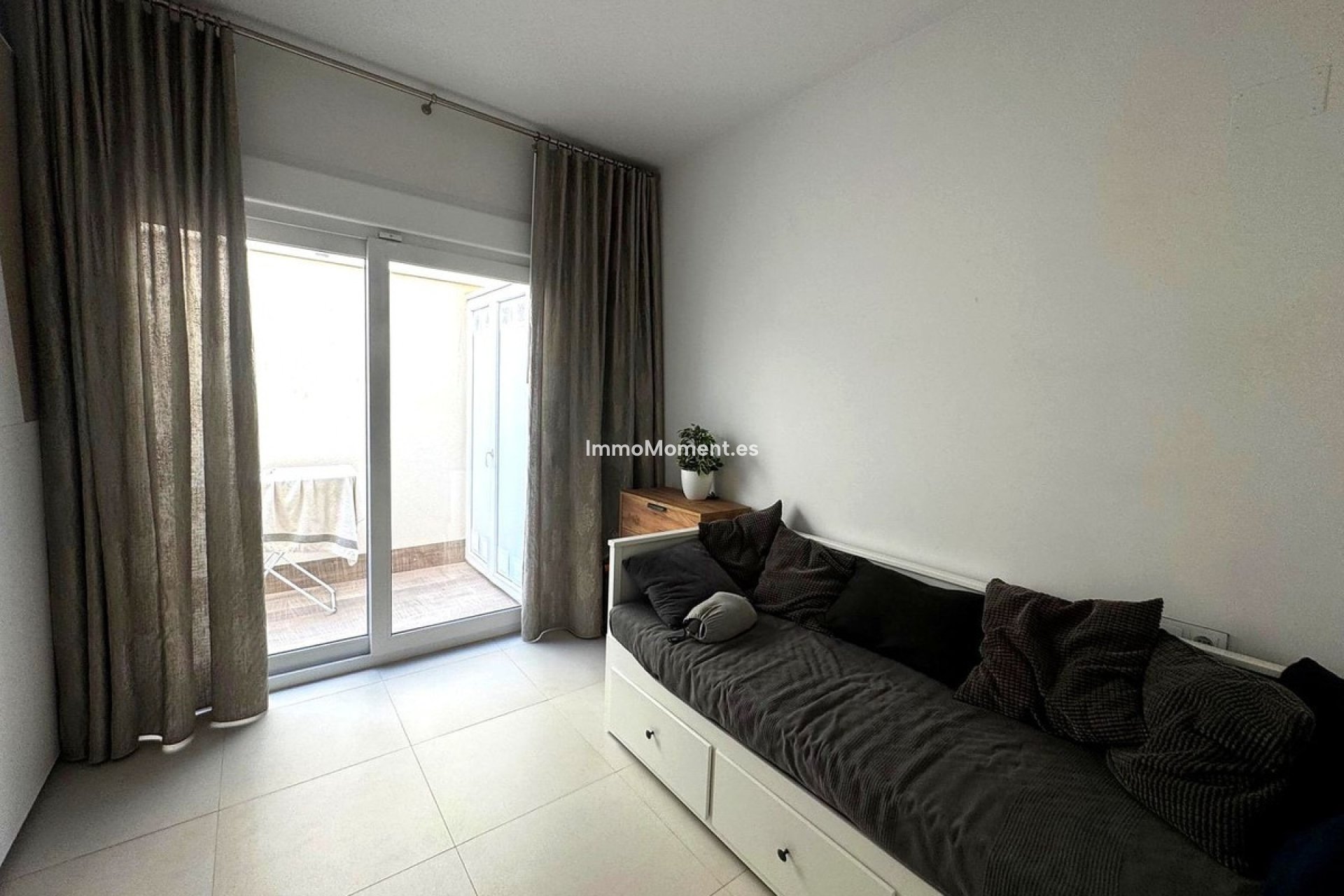 Resale - Apartment - Torrevieja - Torrevieja Centro