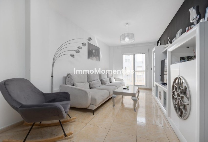 Resale - Apartment - Torrevieja - Torrevieja Centro