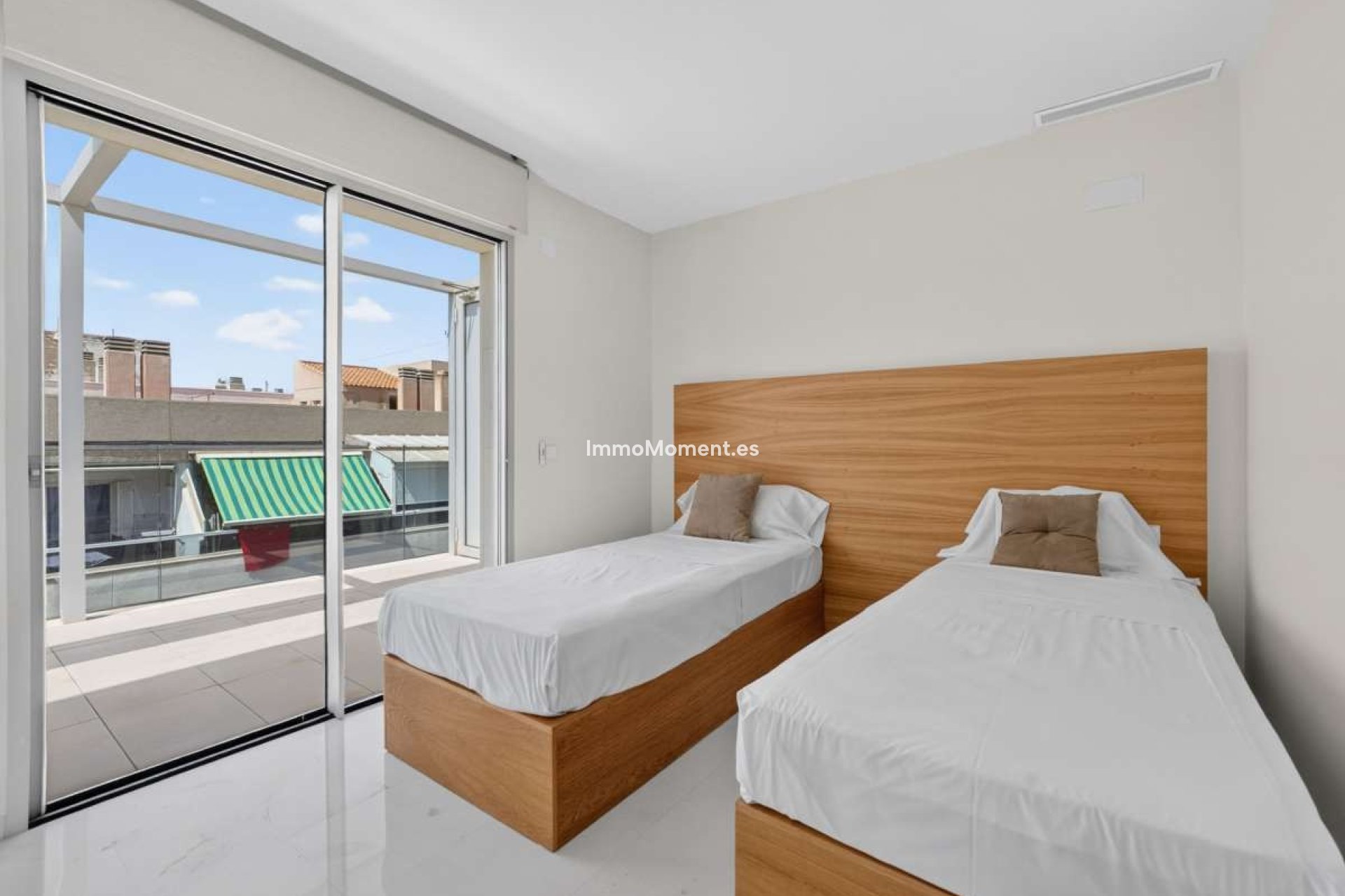 Resale - Apartment - Torrevieja - Torrevieja Centro