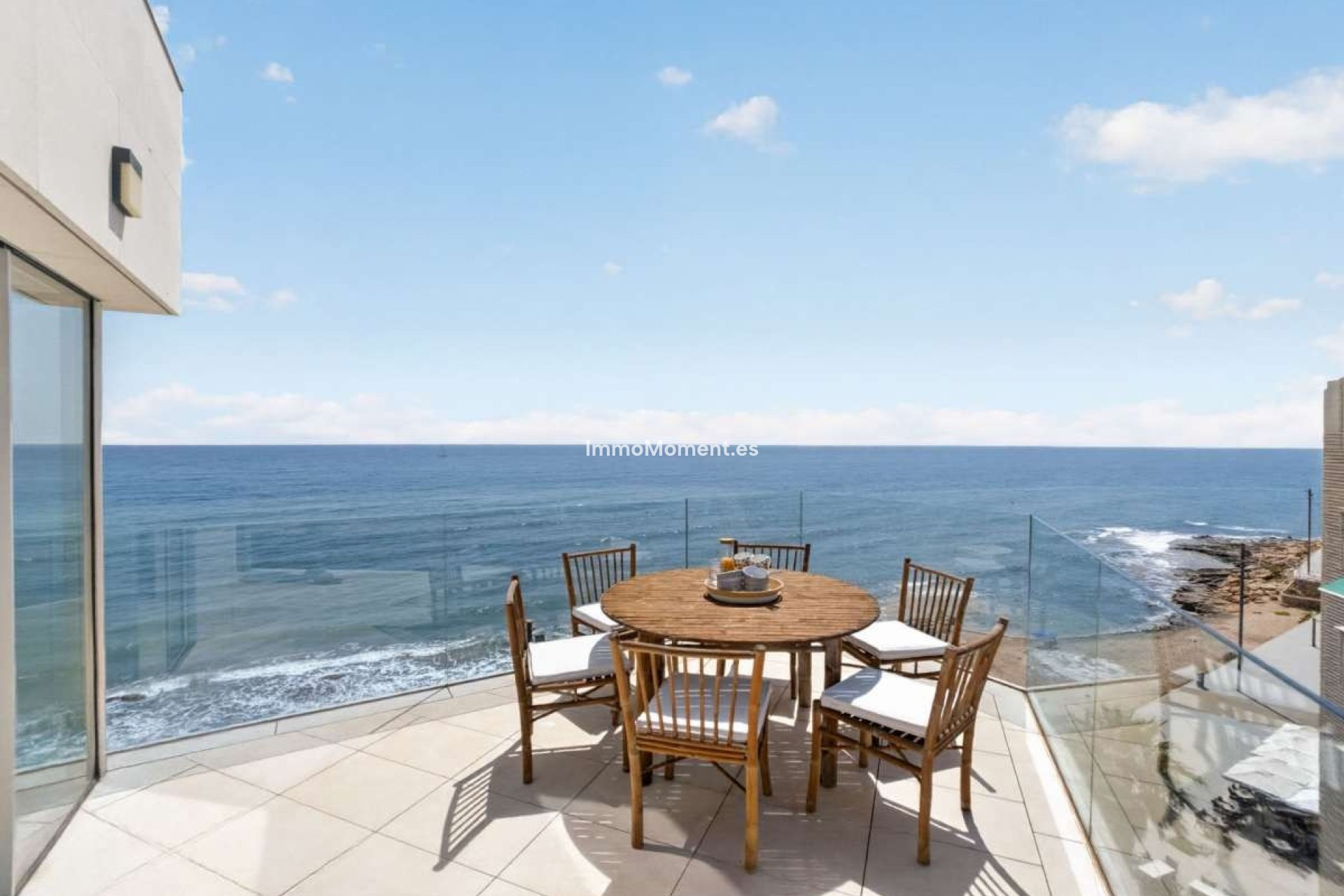 Resale - Apartment - Torrevieja - Torrevieja Centro