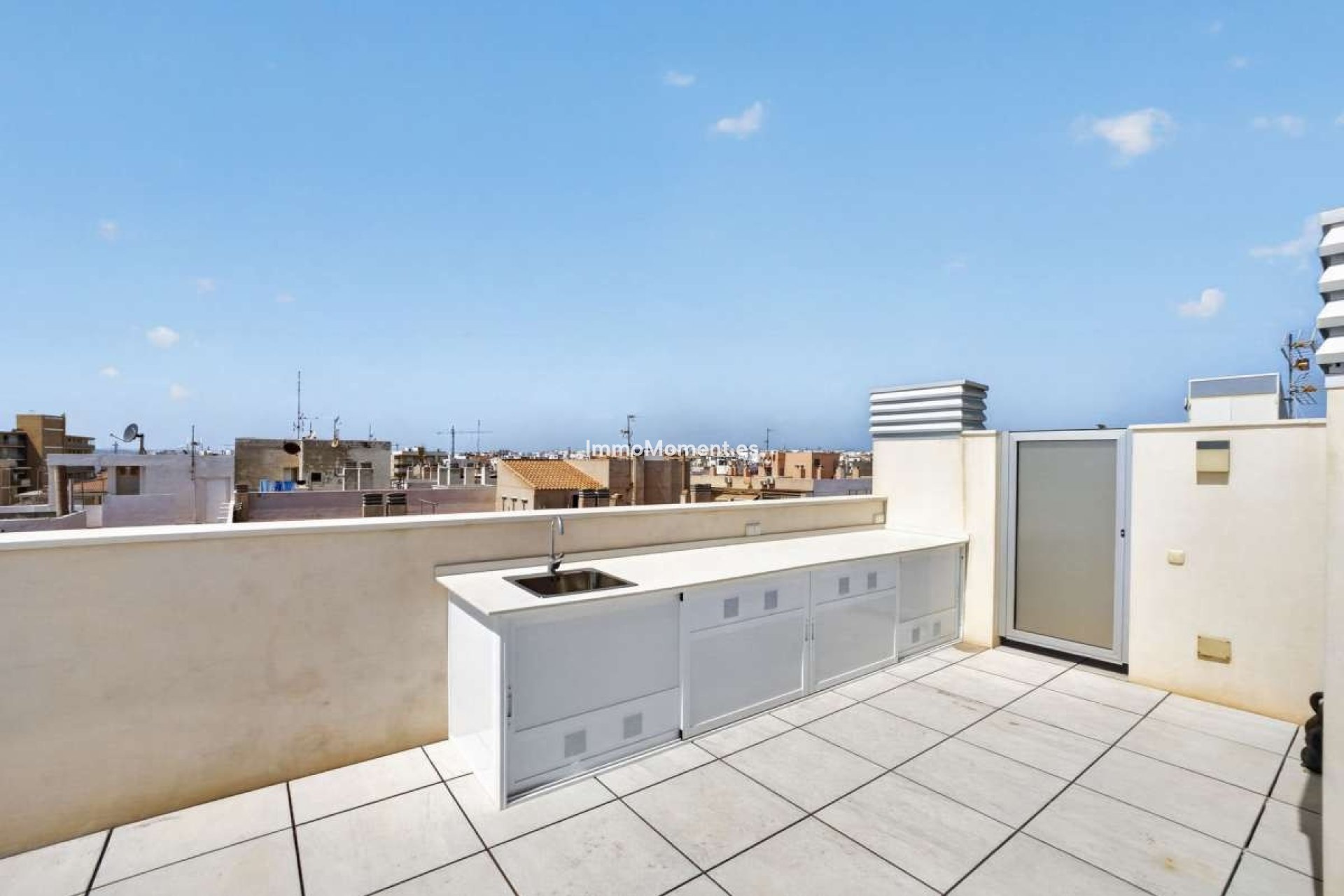 Resale - Apartment - Torrevieja - Torrevieja Centro