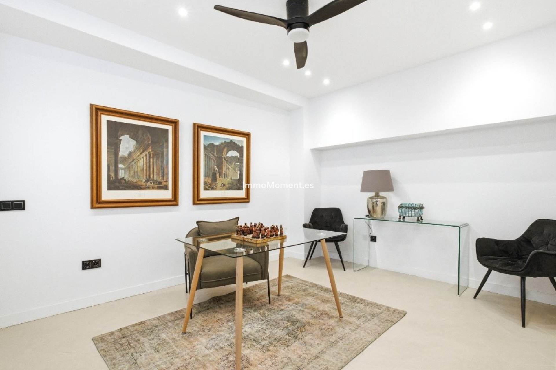 Resale - Apartment - Torrevieja - Torrevieja Centro