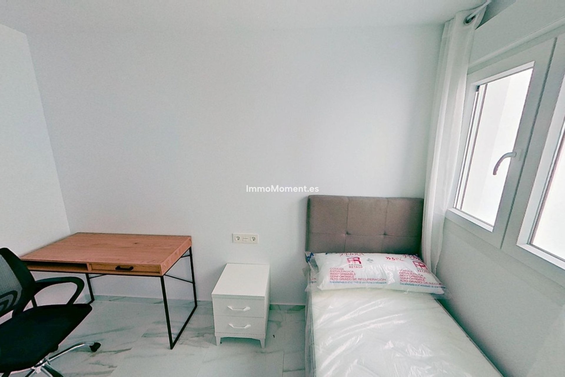 Resale - Apartment - Torrevieja - Torrevieja Centro