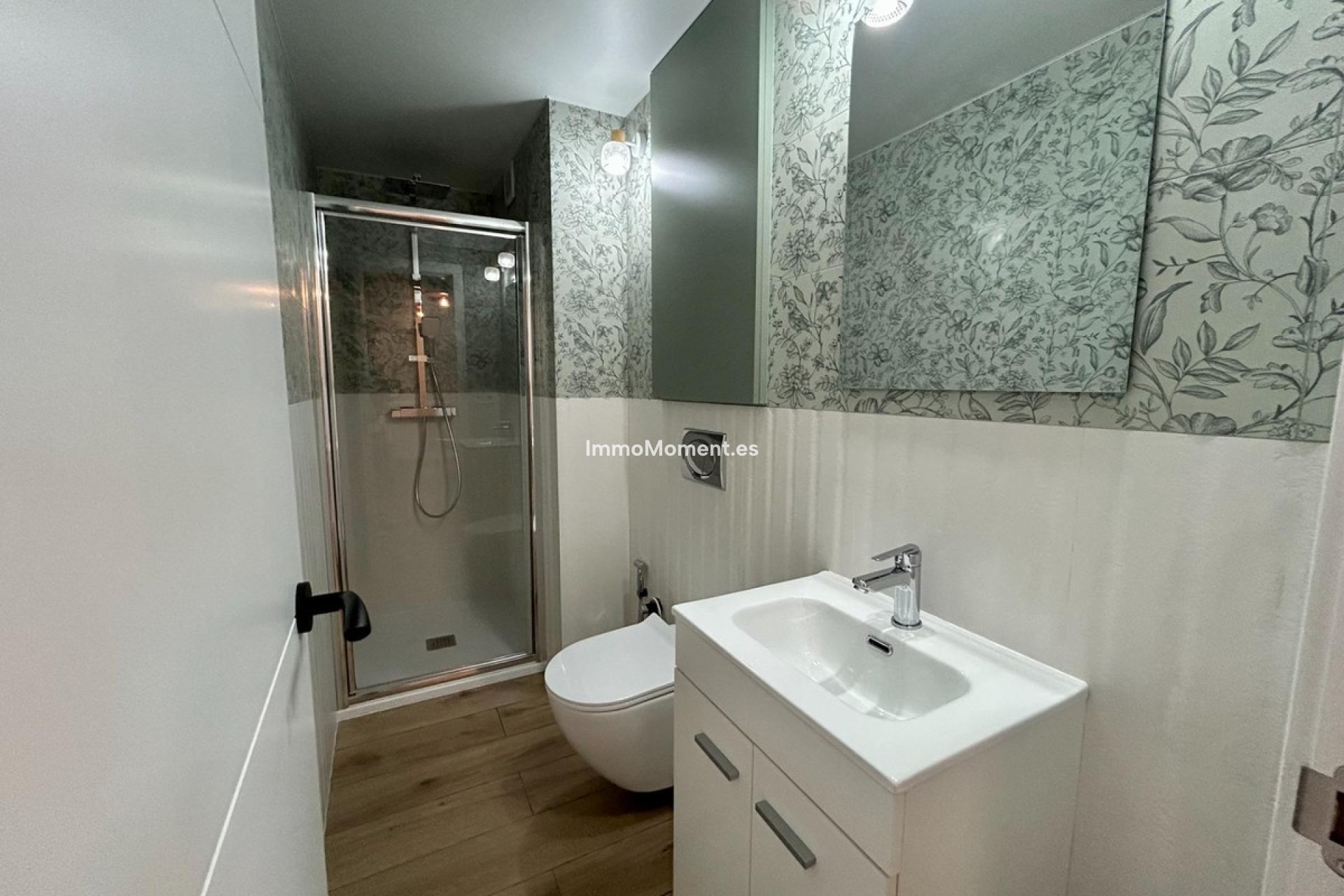 Resale - Apartment - Torrevieja - Torrevieja Centro