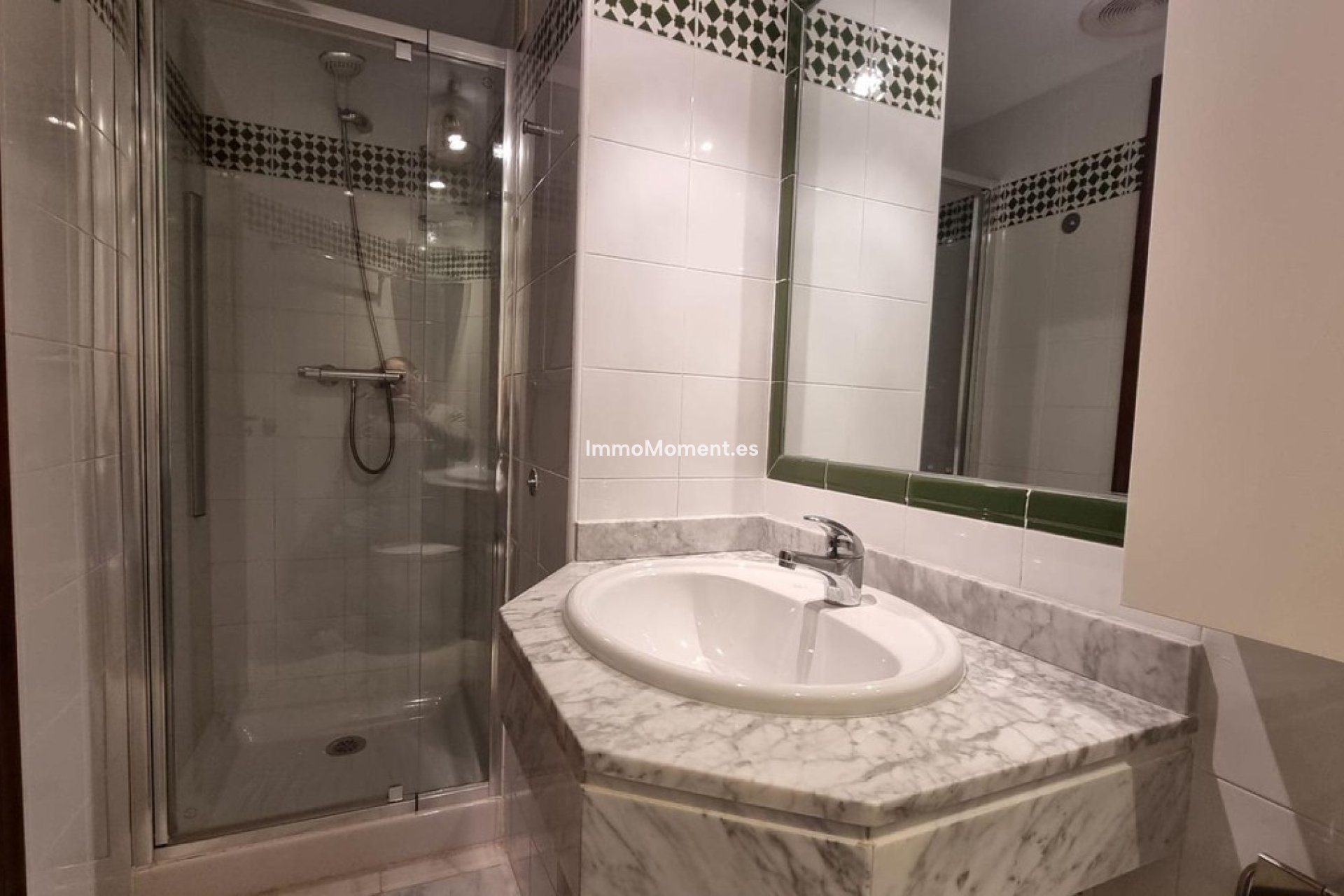 Resale - Apartment - Torrevieja - Torrevieja Centro