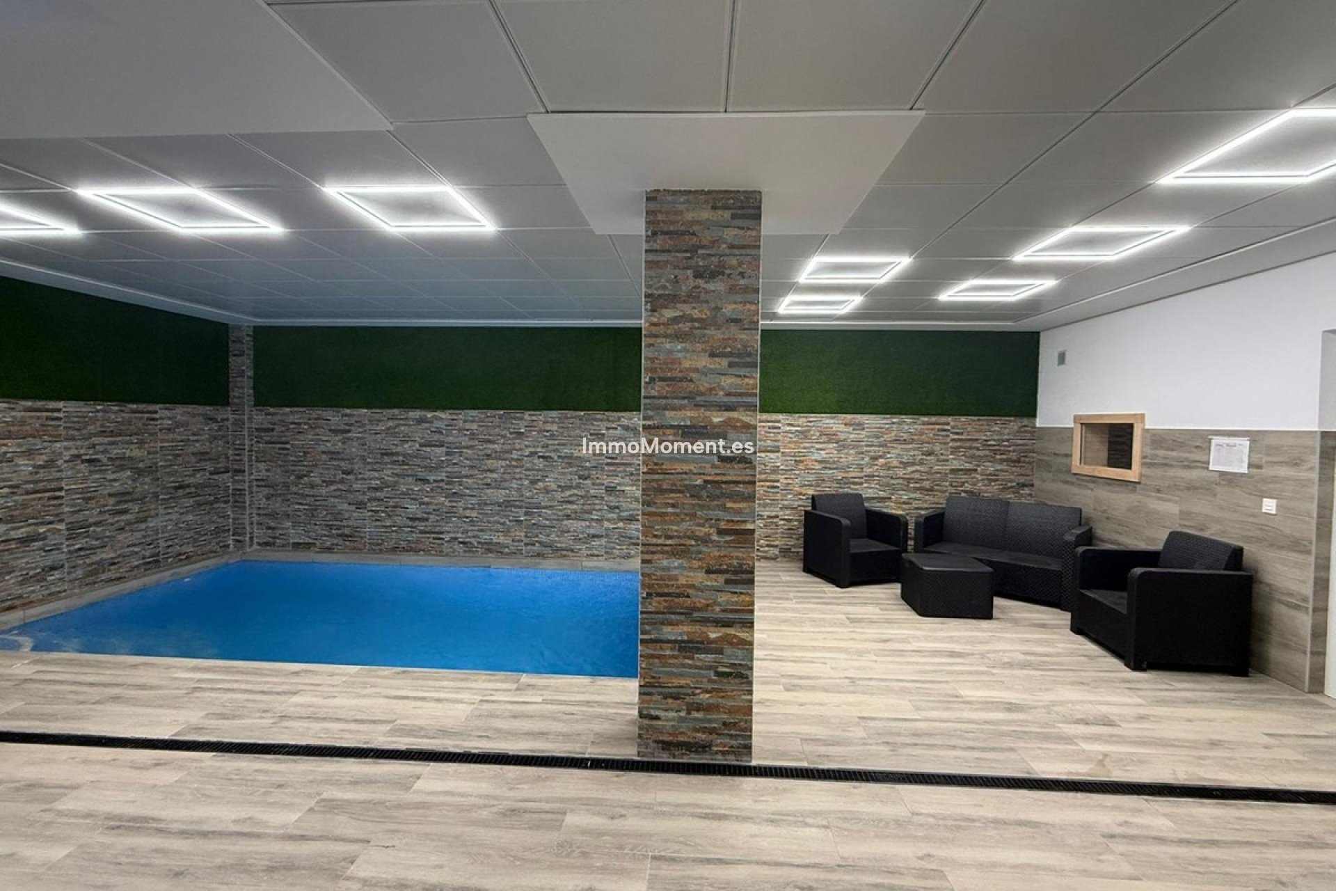 Resale - Apartment - Torrevieja - Torrevieja Centro