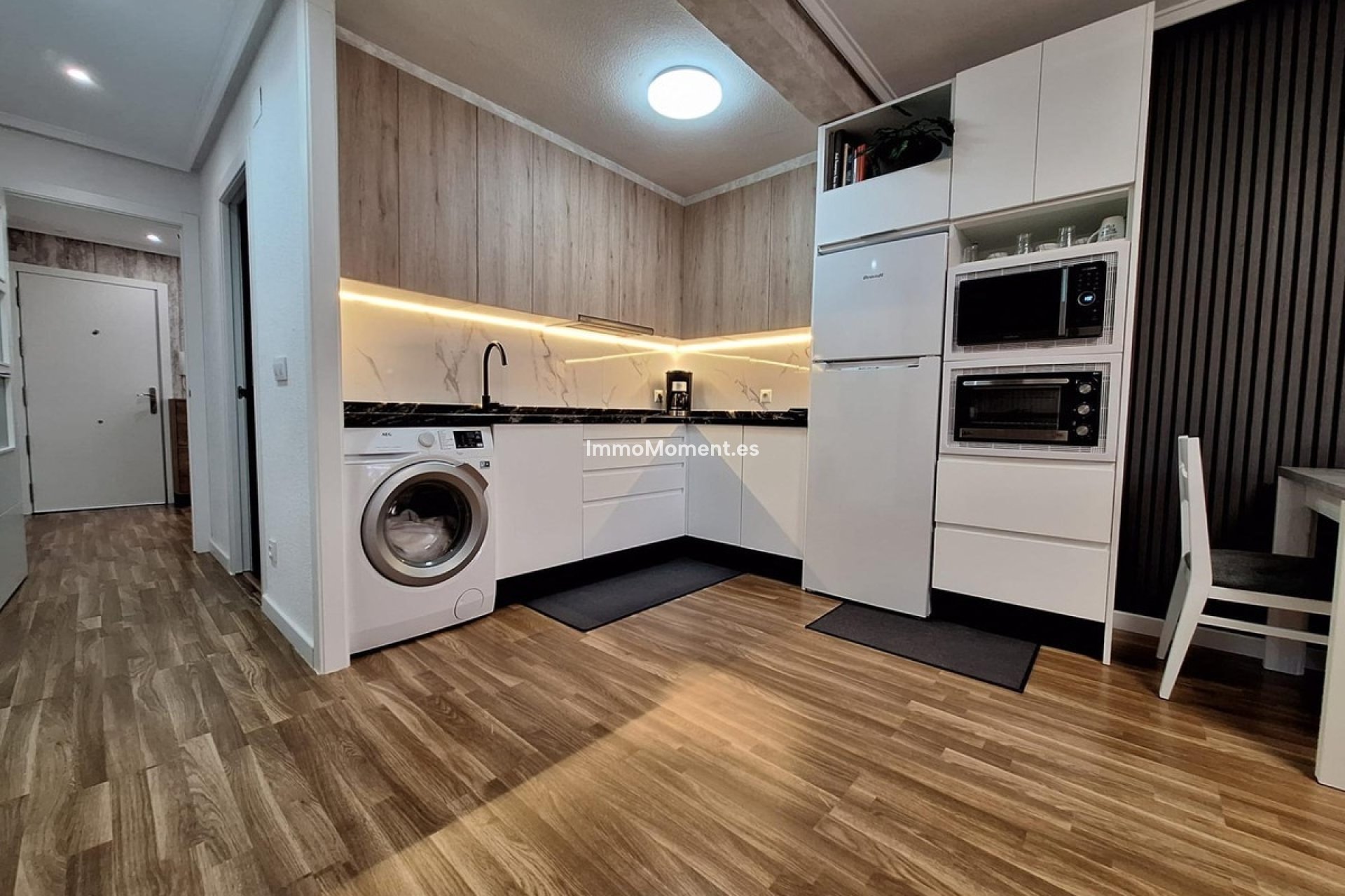 Resale - Apartment - Torrevieja - Torrevieja Centro