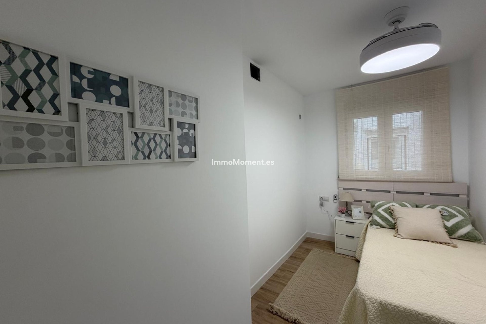 Resale - Apartment - Torrevieja - Torrevieja Centro