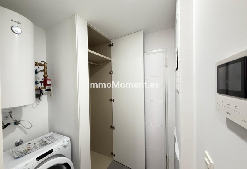 Resale - Apartment - Torrevieja - Torrevieja Centro
