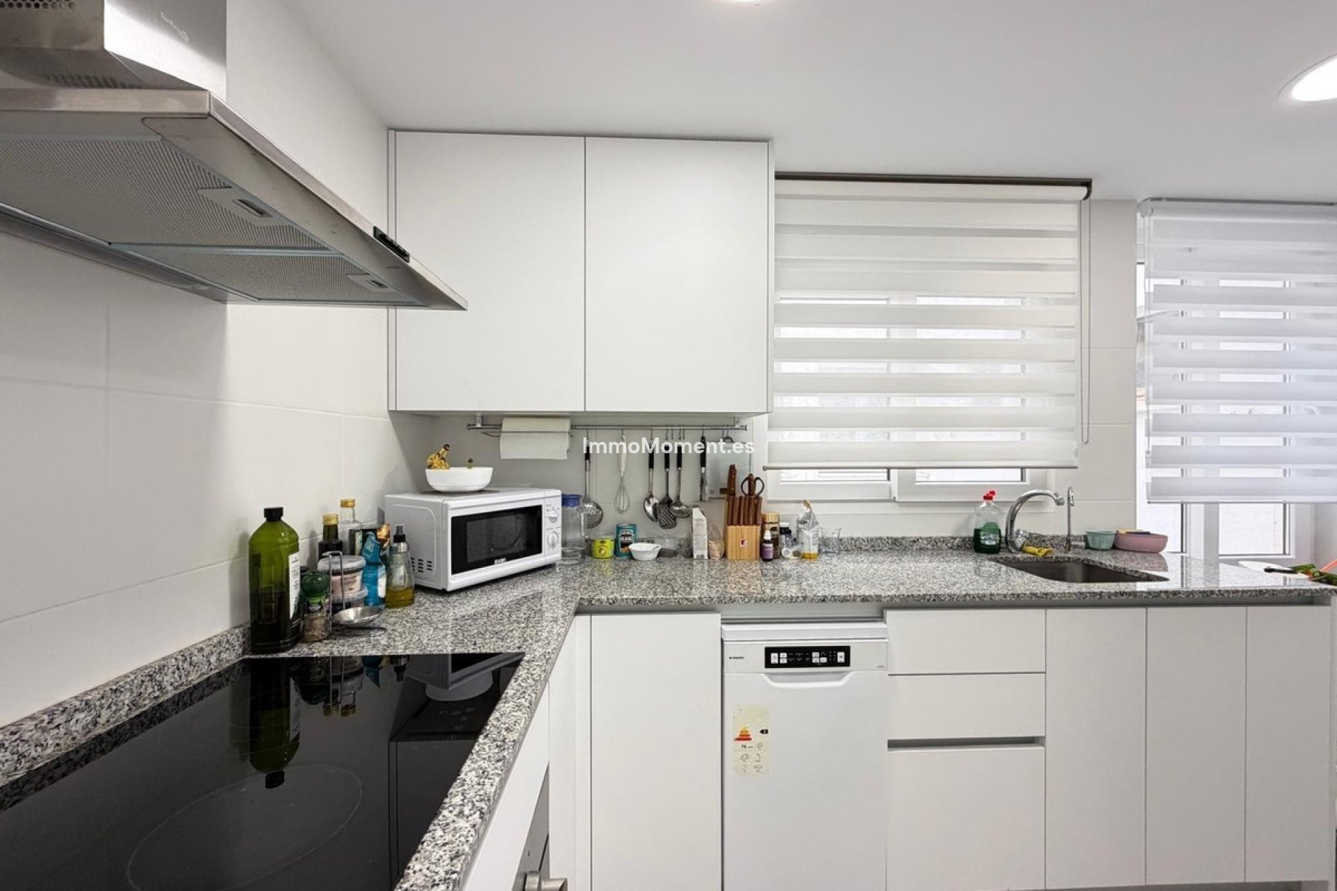 Resale - Apartment - Torrevieja - Torrevieja Centro