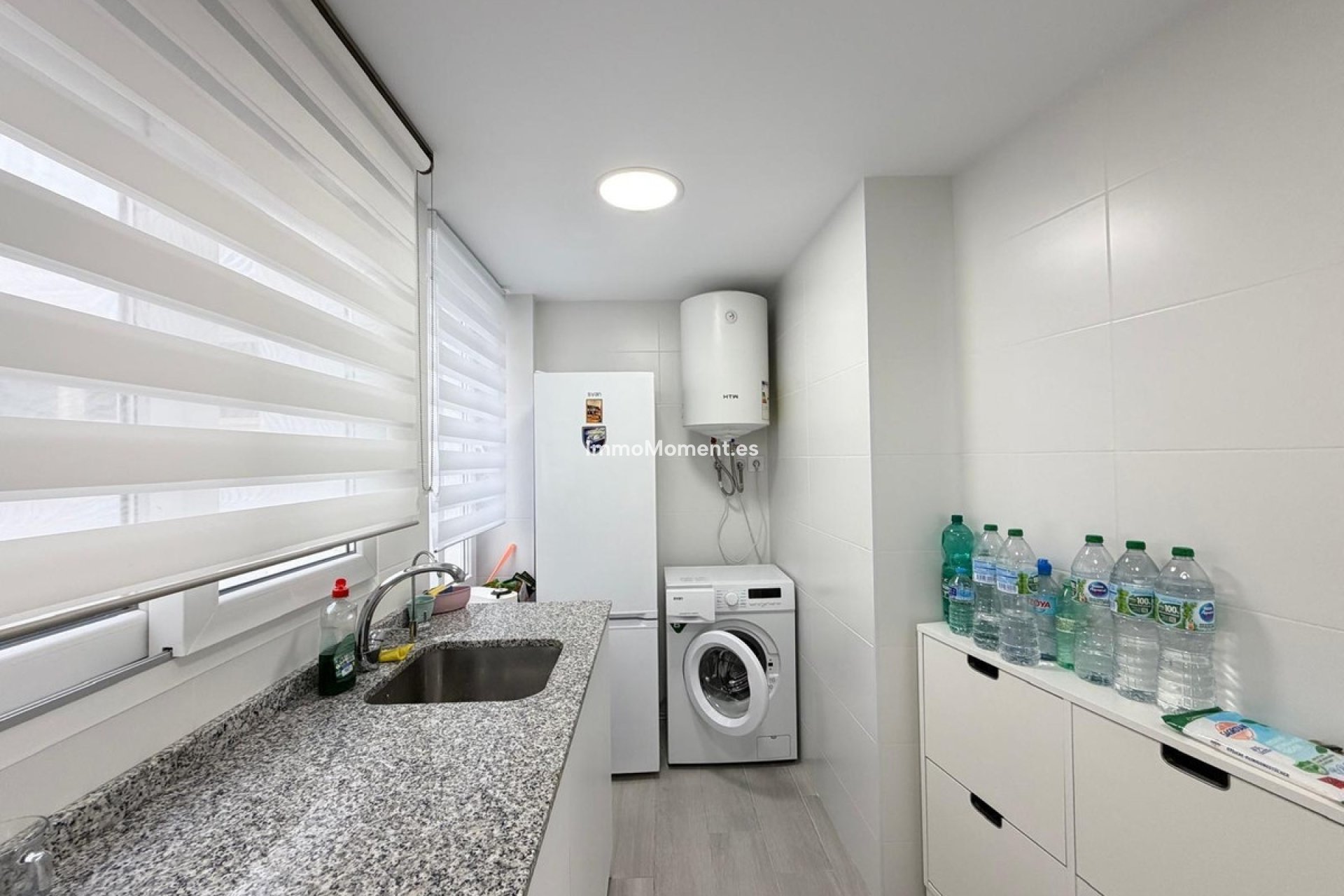 Resale - Apartment - Torrevieja - Torrevieja Centro