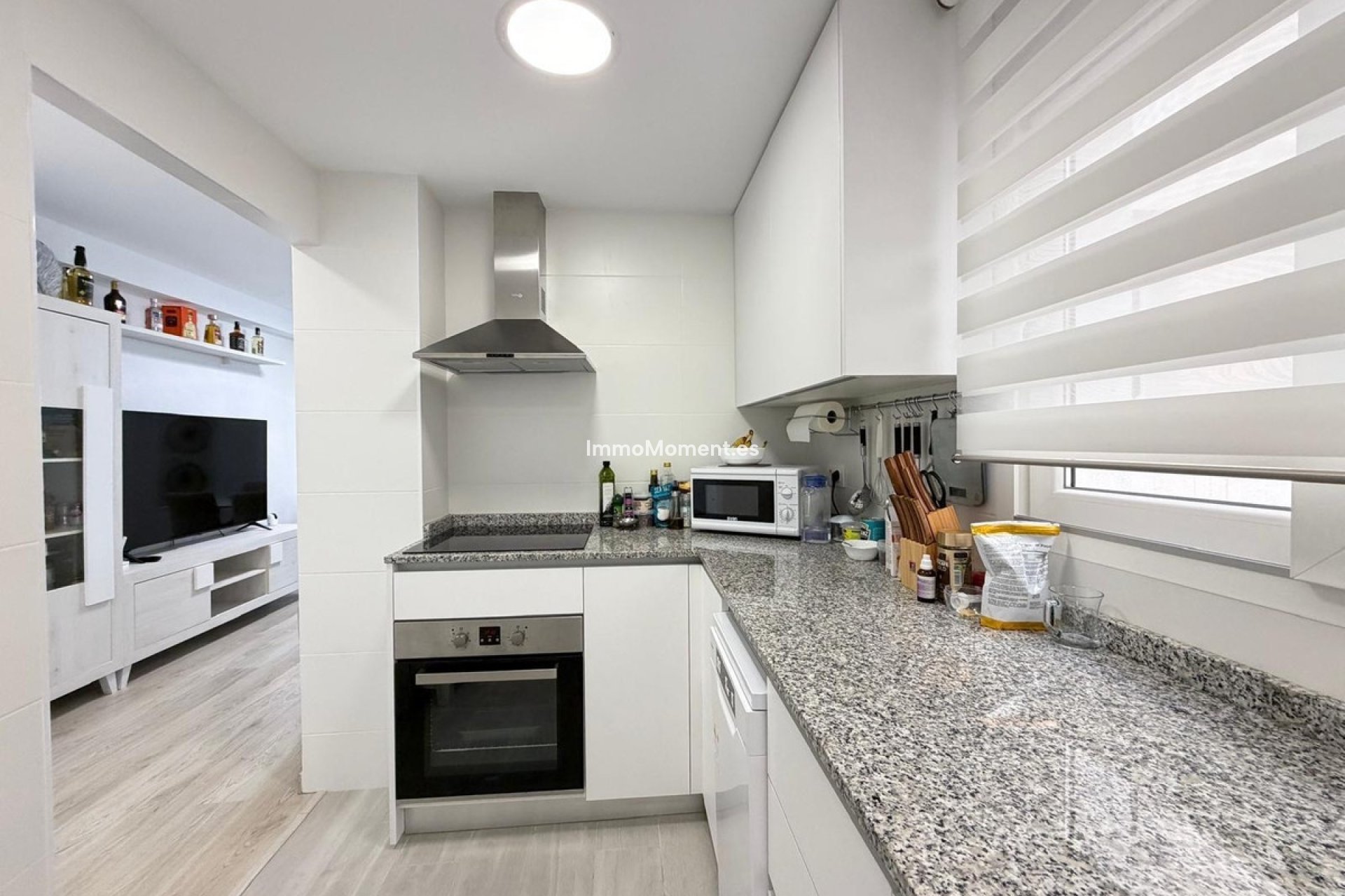 Resale - Apartment - Torrevieja - Torrevieja Centro