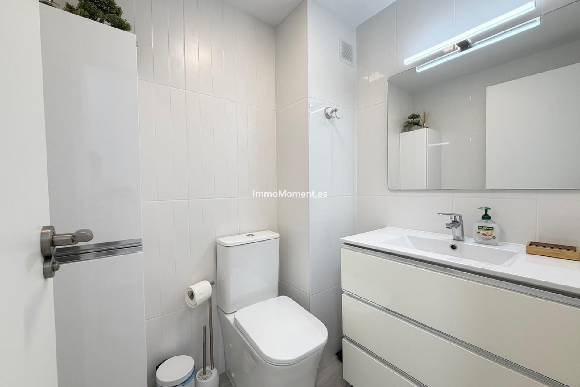 Resale - Apartment - Torrevieja - Torrevieja Centro