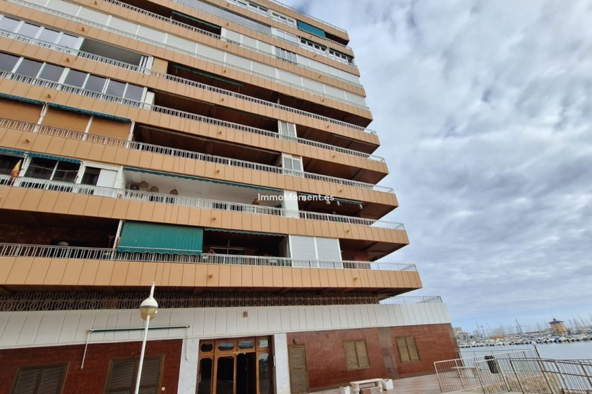 Resale - Apartment - Torrevieja - Torrevieja Centro