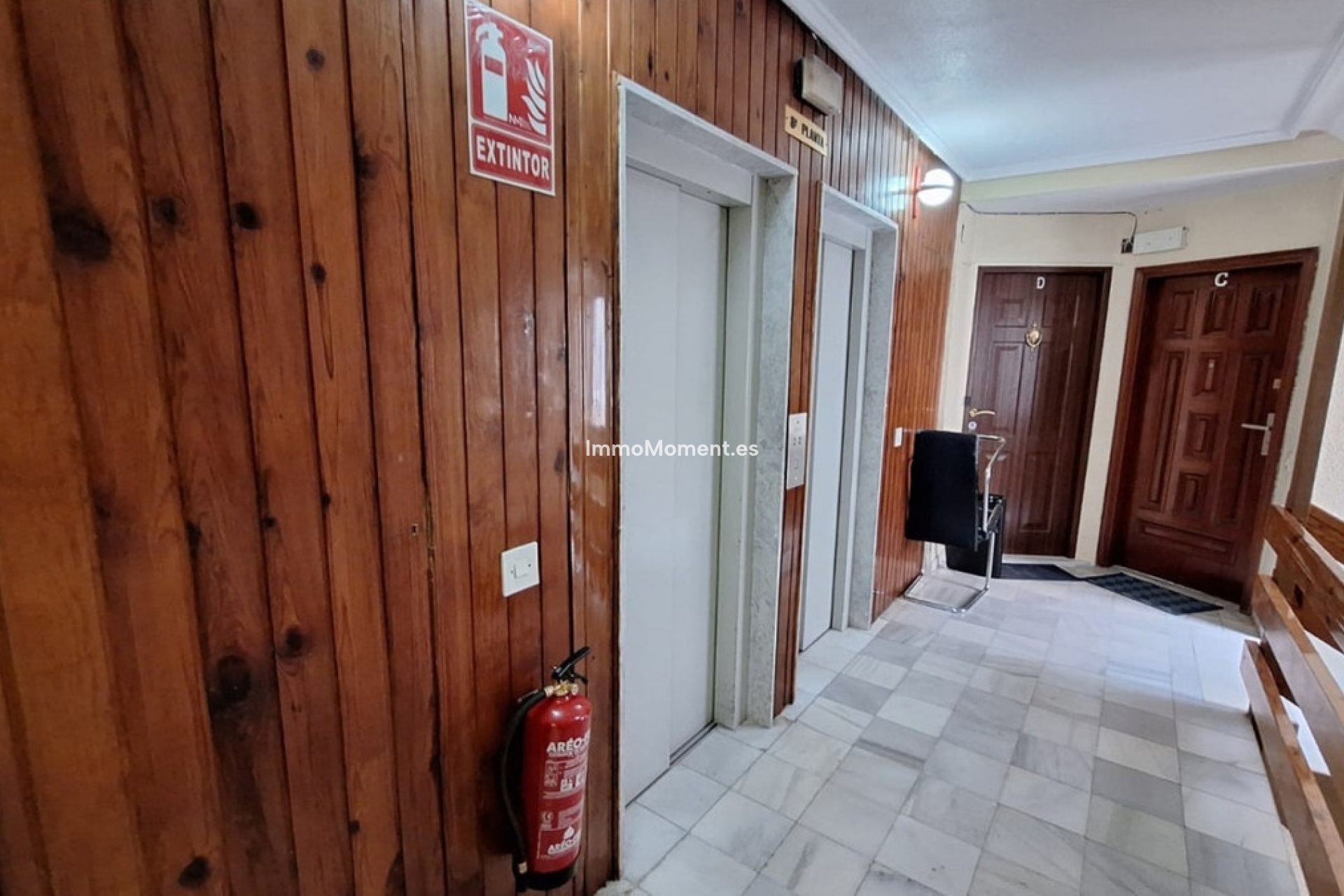 Resale - Apartment - Torrevieja - Torrevieja Centro