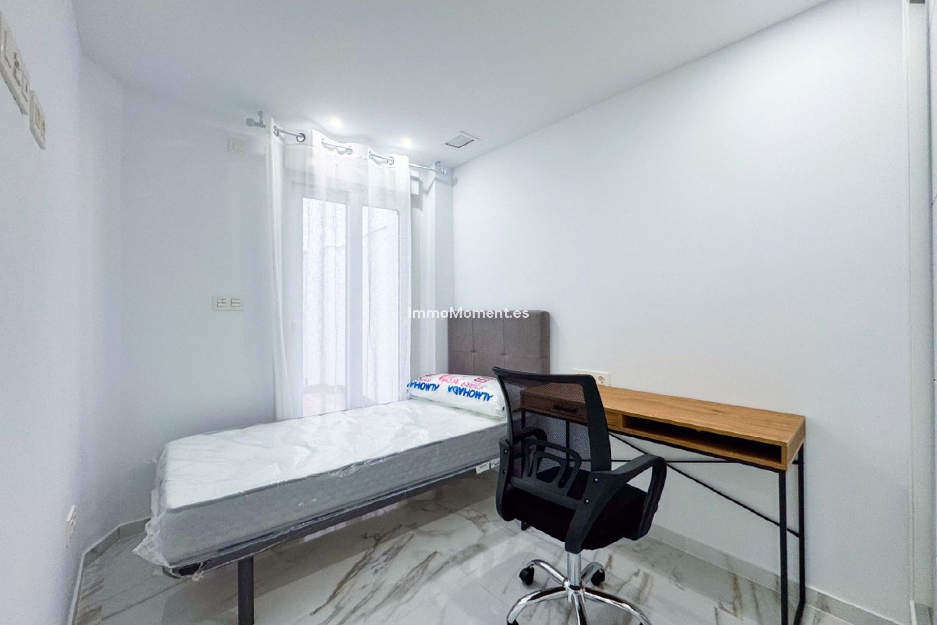 Resale - Apartment - Torrevieja - Torrevieja Centro