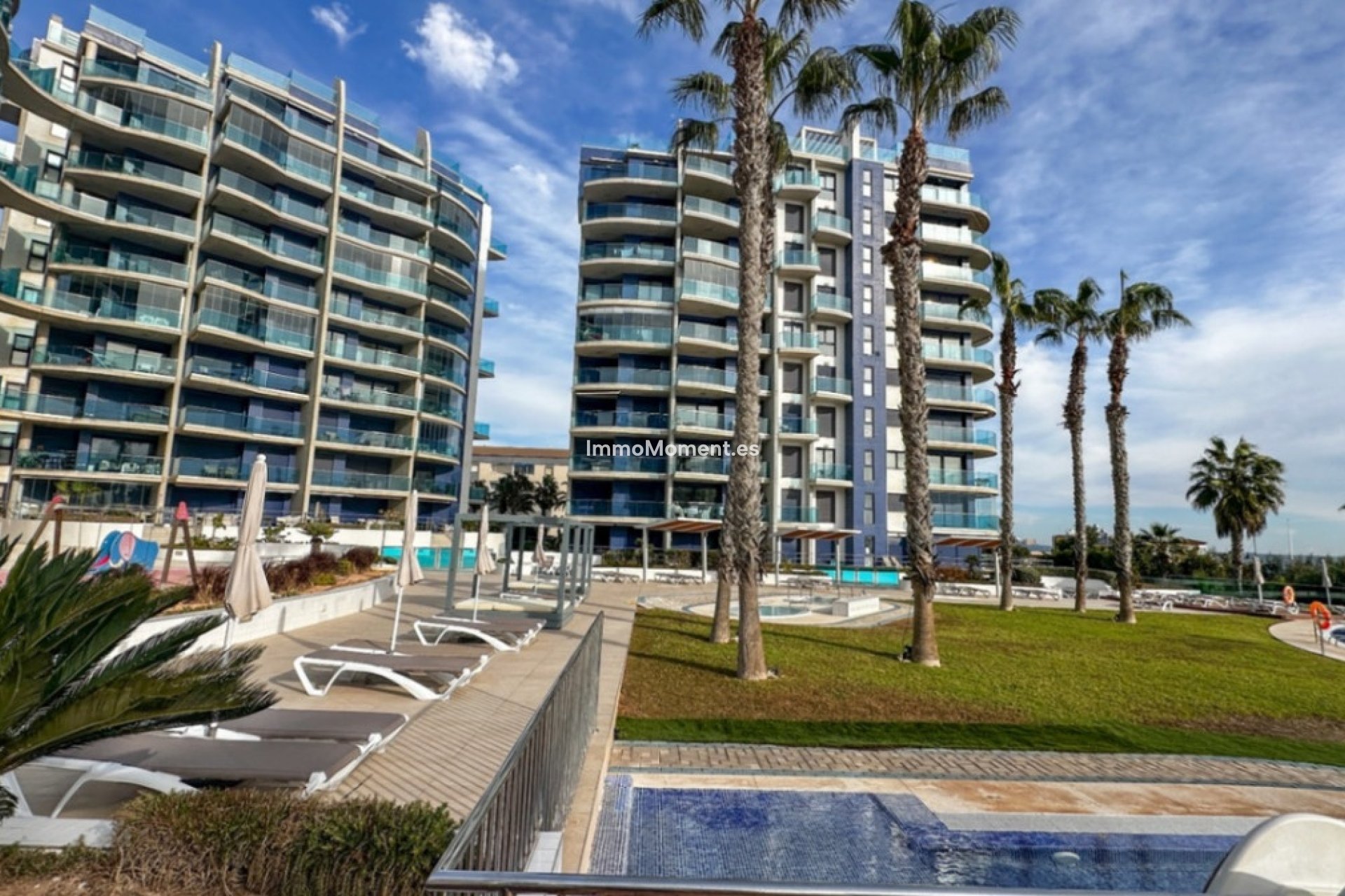 Resale - Apartment - Torrevieja - Torrevieja Centro