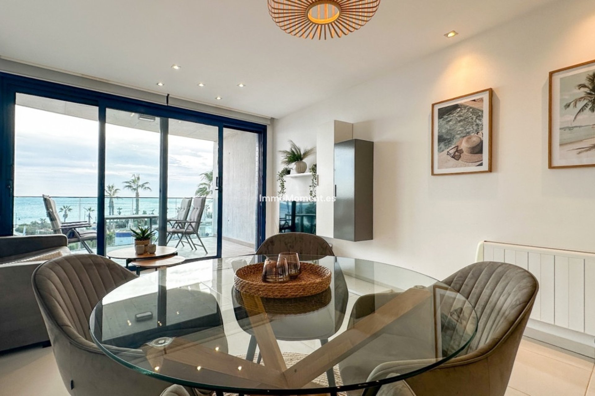 Resale - Apartment - Torrevieja - Torrevieja Centro