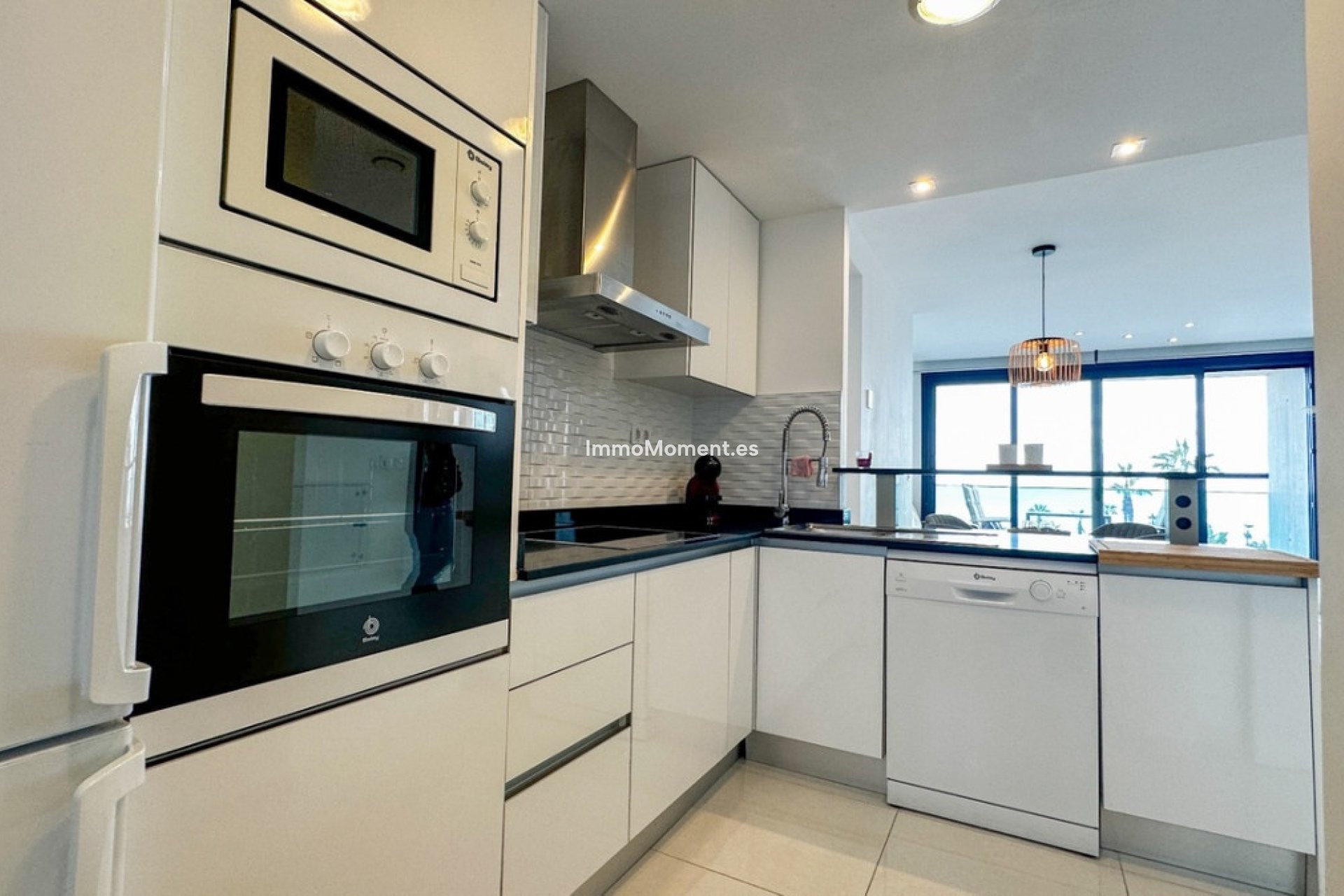 Resale - Apartment - Torrevieja - Torrevieja Centro