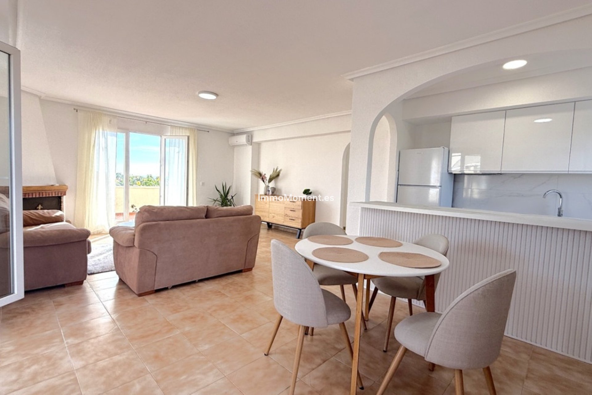 Resale - Apartment - Torrevieja - Torrevieja Centro
