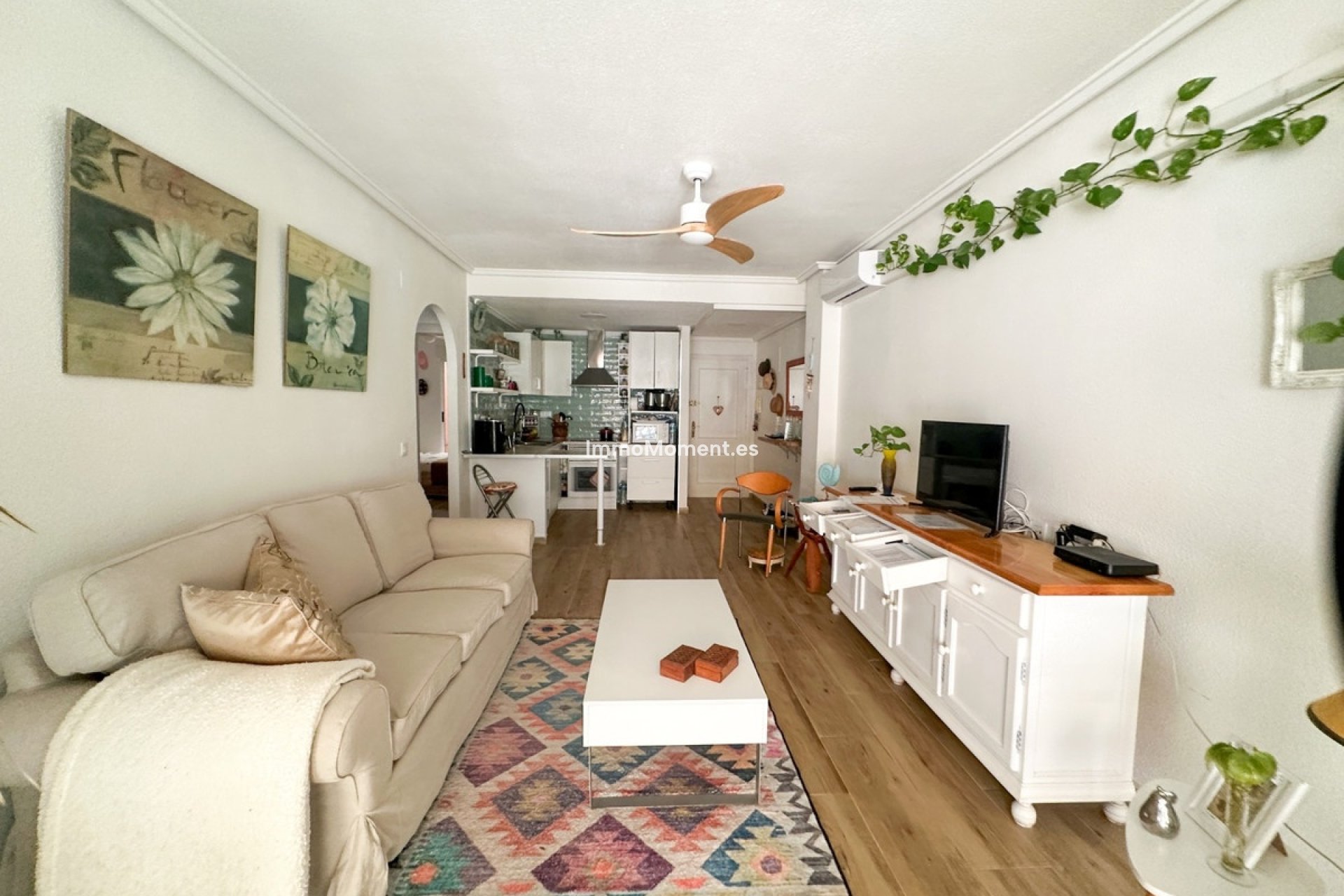 Resale - Apartment - Torrevieja - Torrevieja Centro