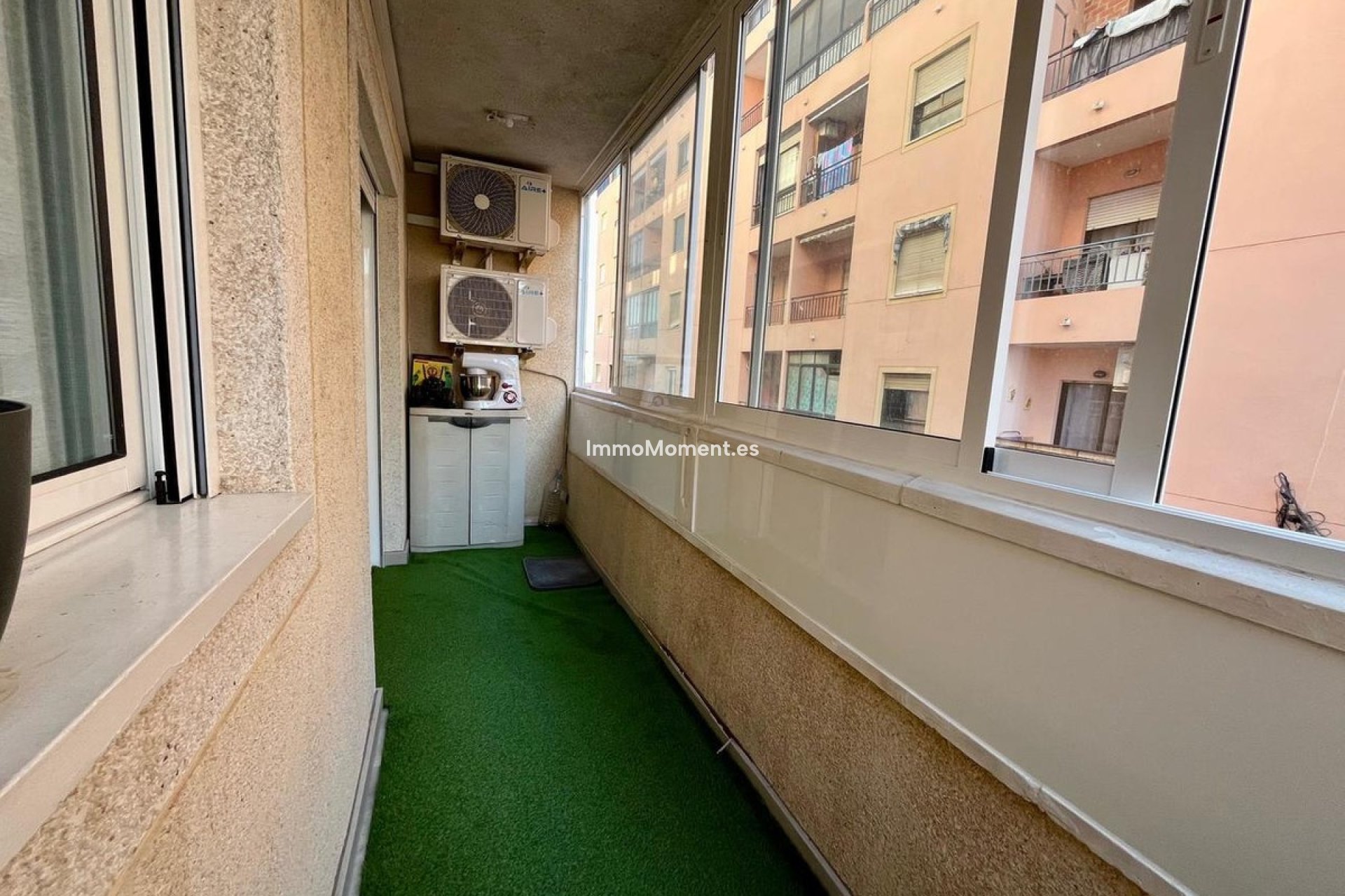 Resale - Apartment - Torrevieja - Torrevieja Centro