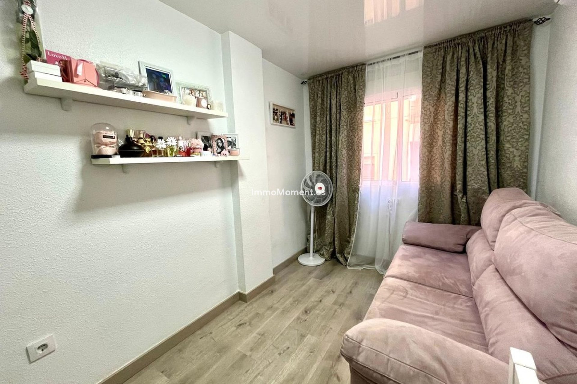 Resale - Apartment - Torrevieja - Torrevieja Centro