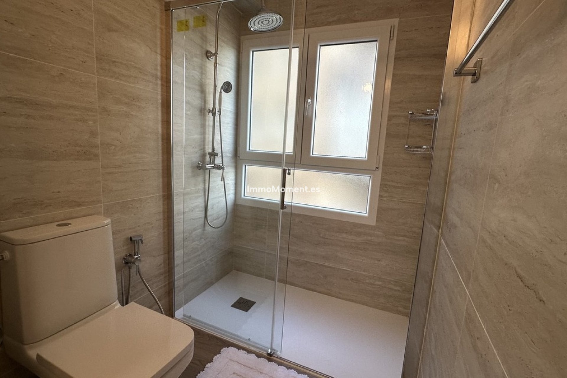 Resale - Apartment - Torrevieja - Torrevieja Centro