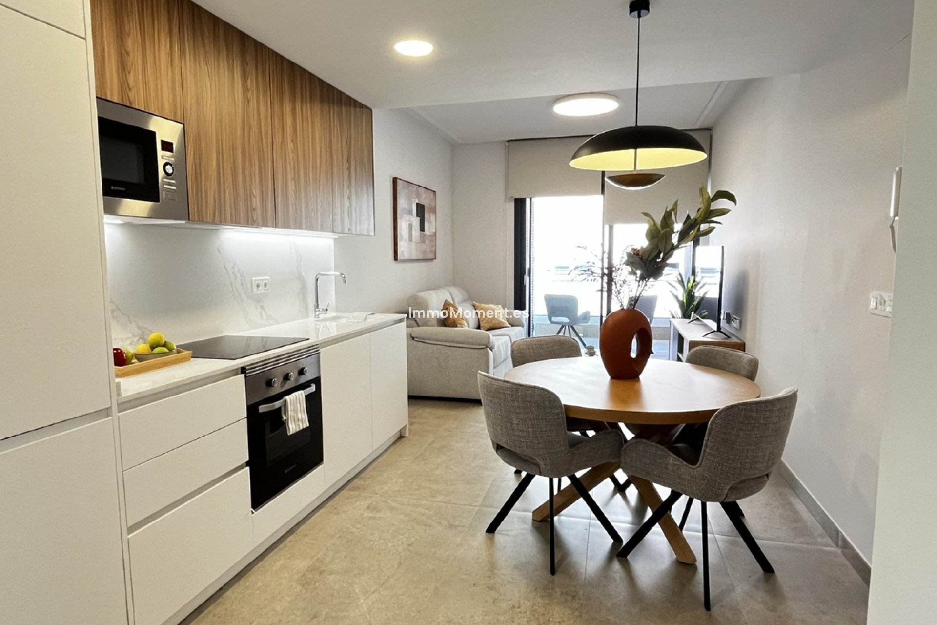 Resale - Apartment - Torrevieja - Torrevieja Centro