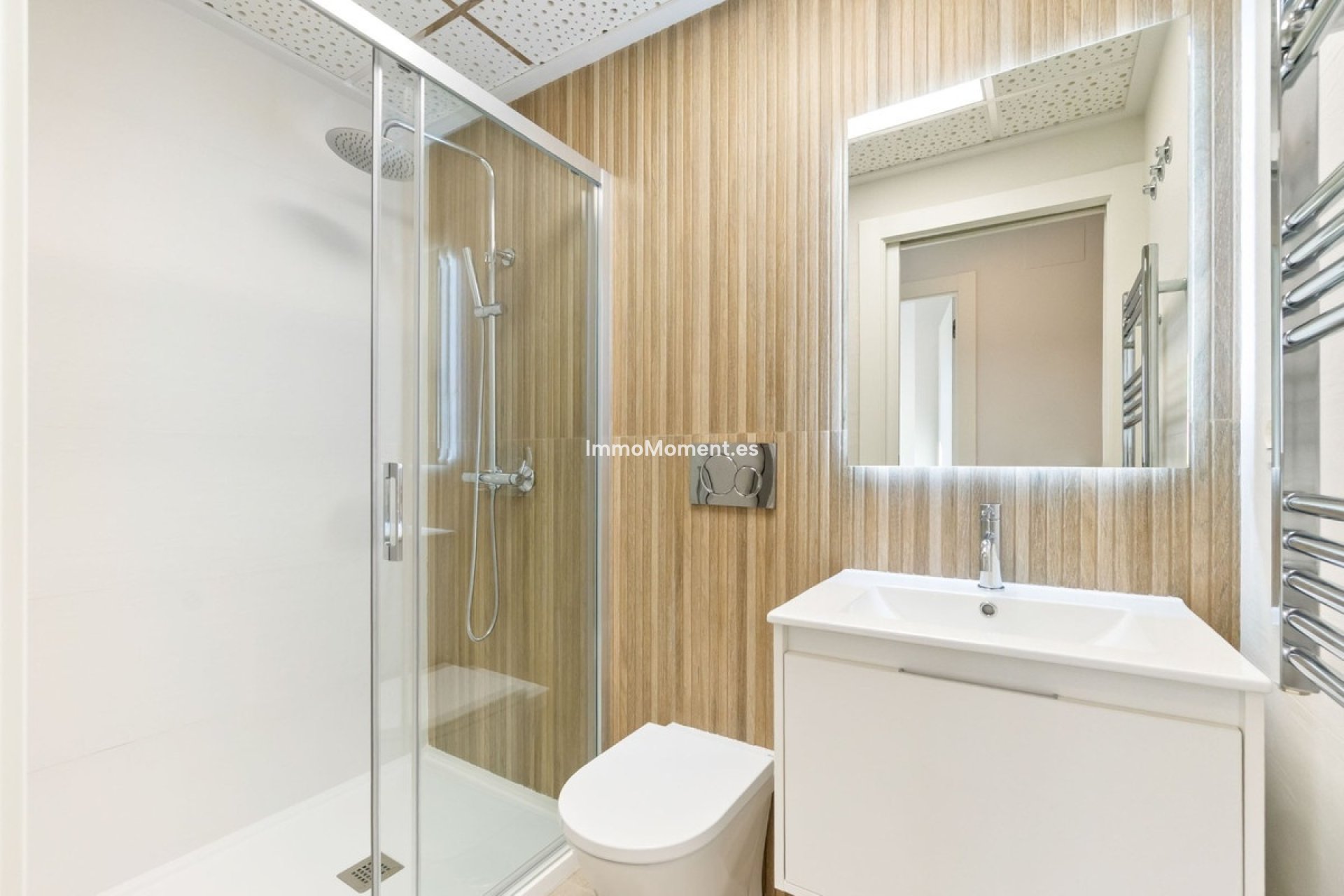 Resale - Apartment - Torrevieja - Torrevieja Centro