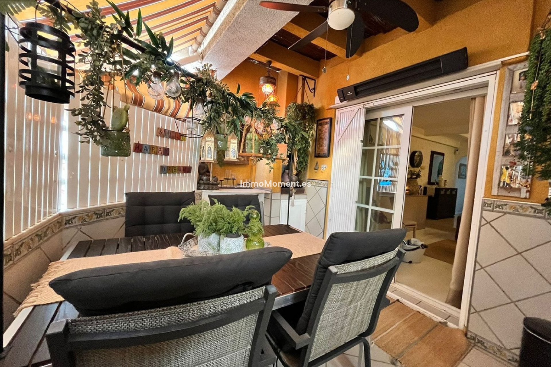 Resale - Apartment - Torrevieja - Torrevieja Centro