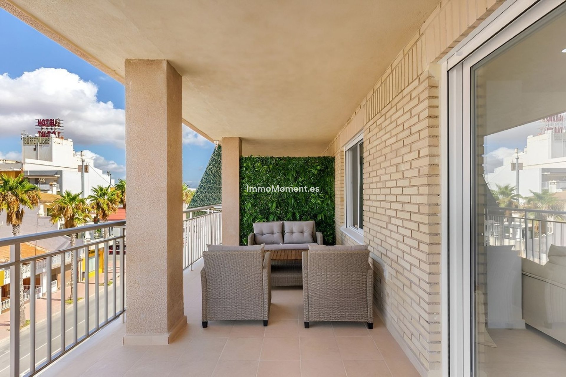 Resale - Apartment - Torrevieja - Torrevieja Centro