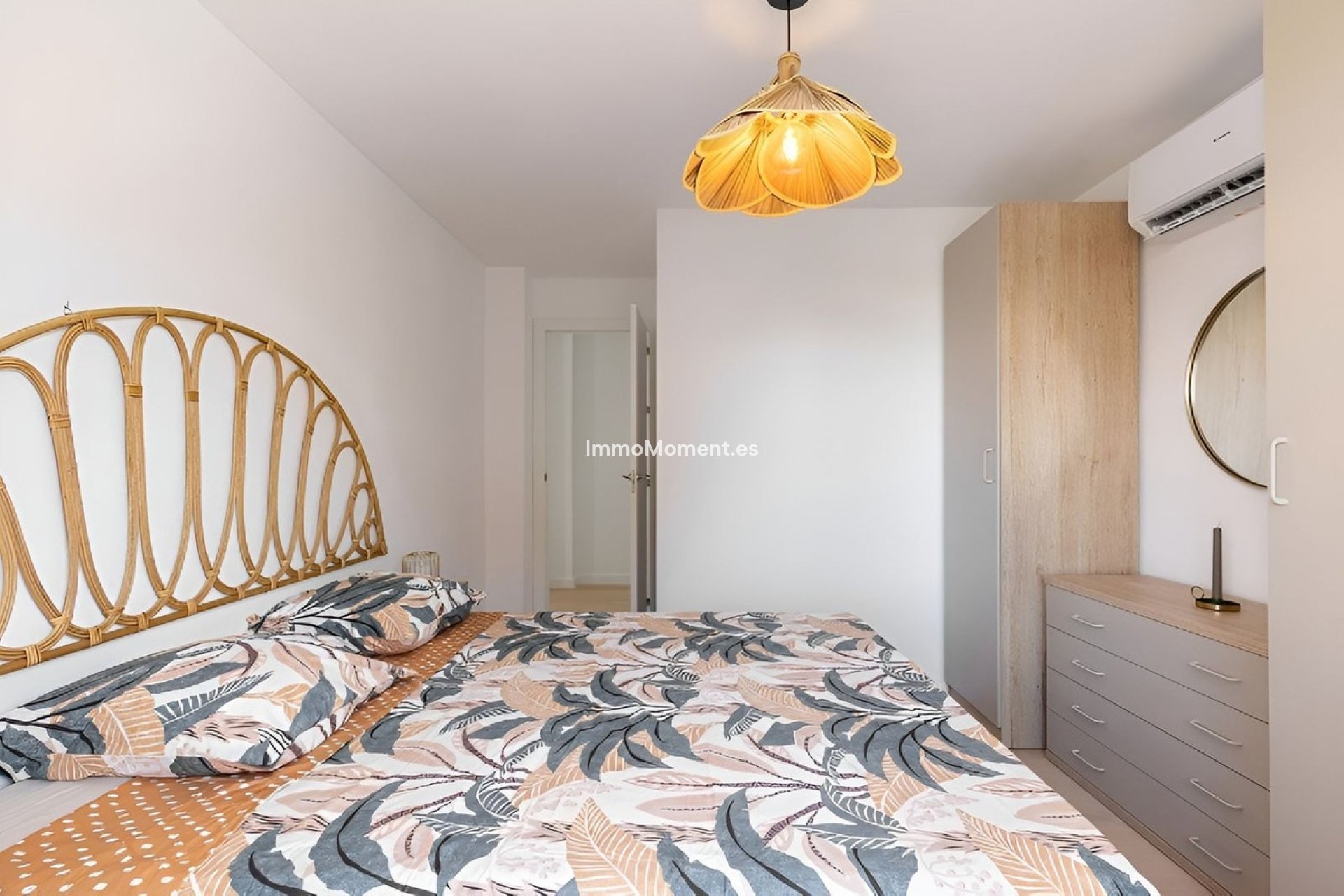 Resale - Apartment - Torrevieja - Torrevieja Centro