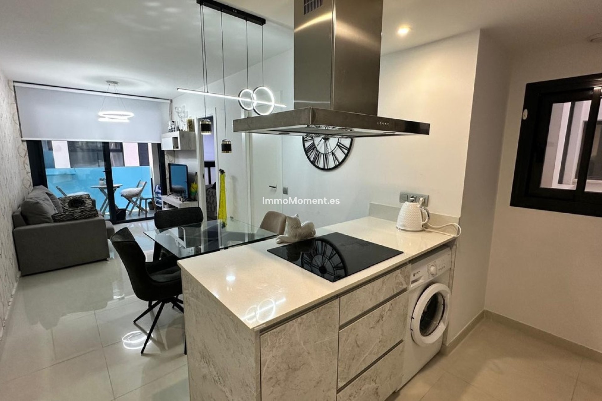 Resale - Apartment - Torrevieja - Torrevieja Centro