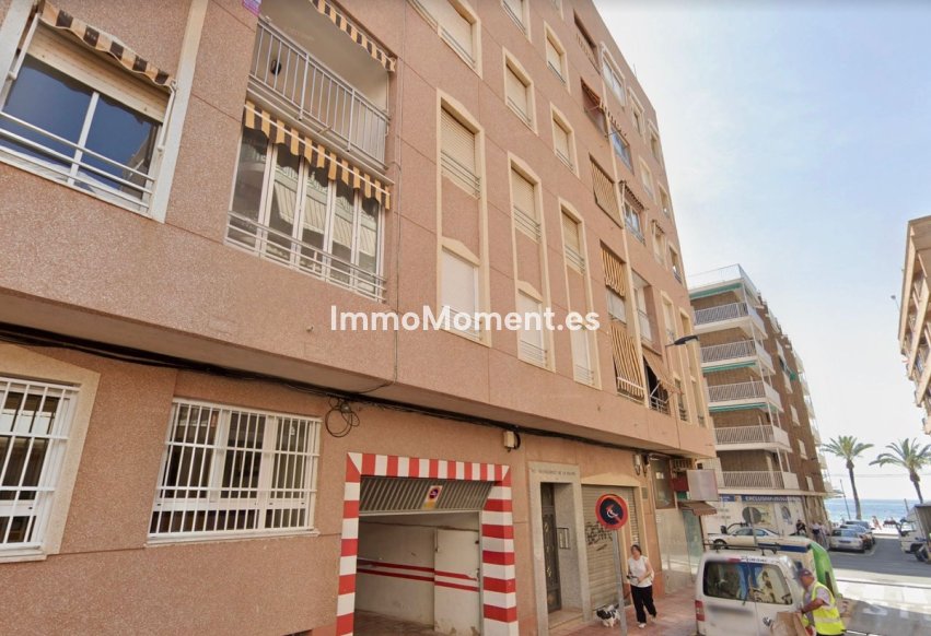 Resale - Apartment - Torrevieja - Torrevieja Centro