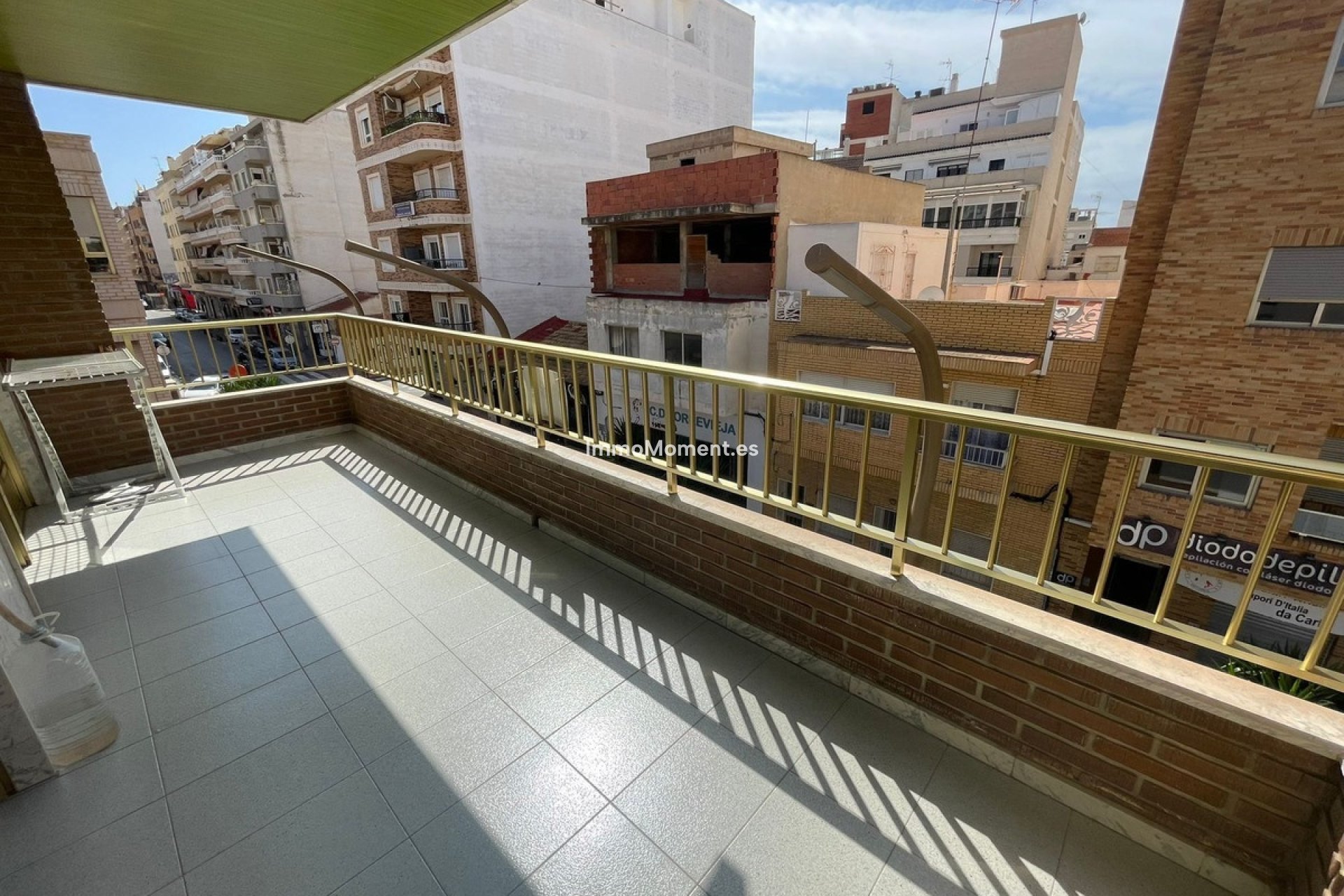 Resale - Apartment - Torrevieja - Torrevieja Centro