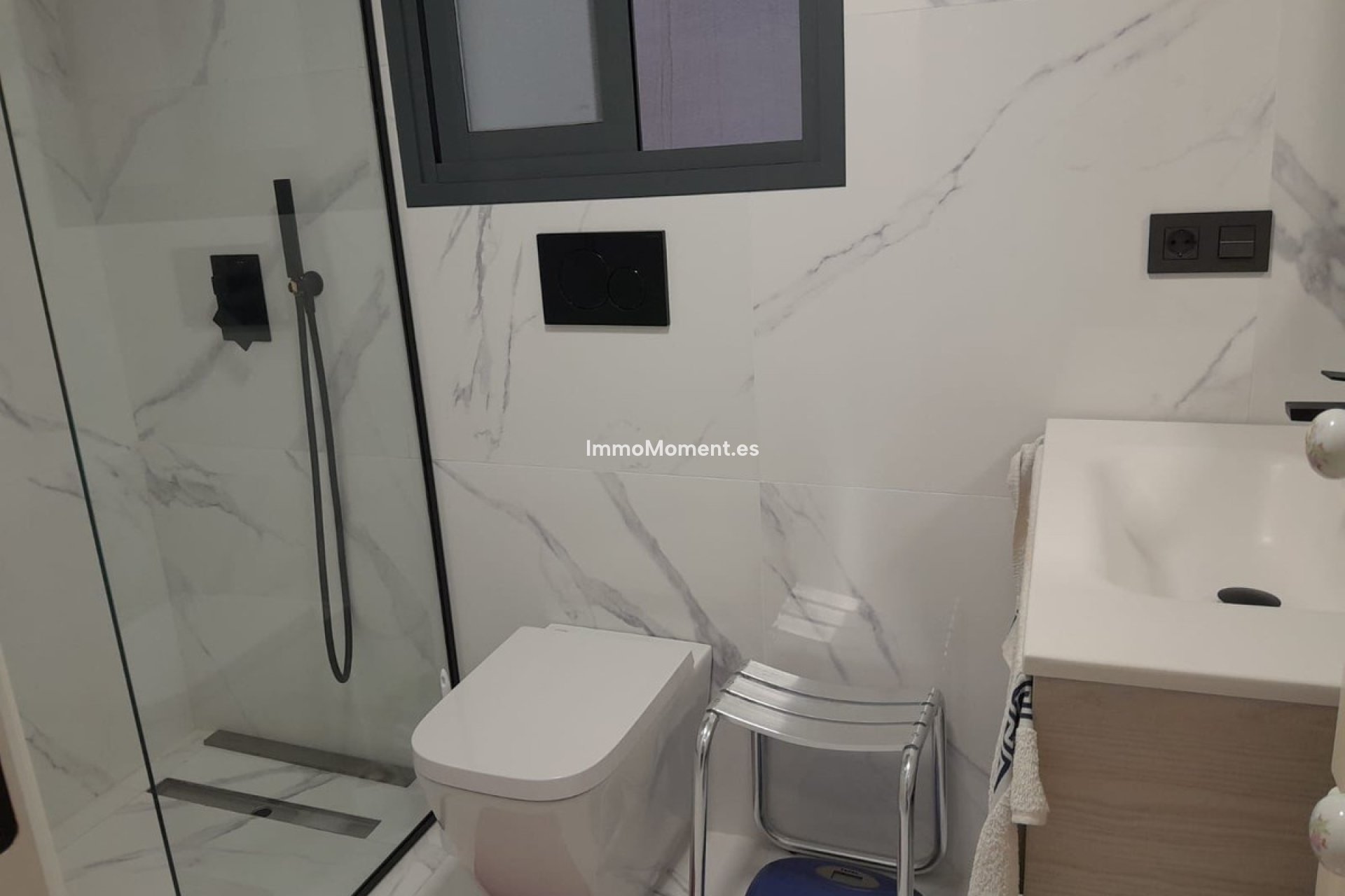 Resale - Apartment - Torrevieja - Torrevieja Centro